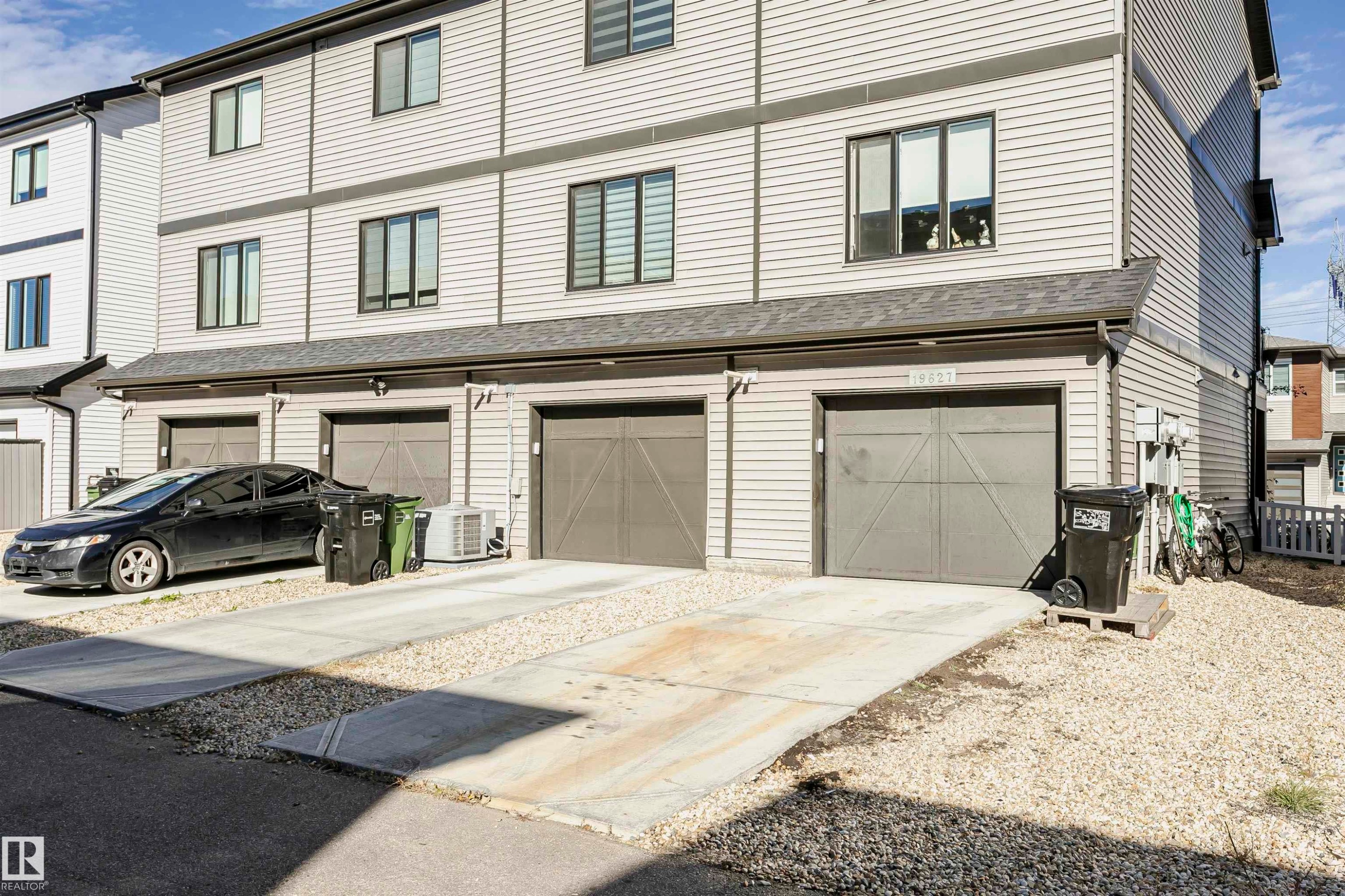 19627 28 Avenue, Edmonton, AB - Outdoor