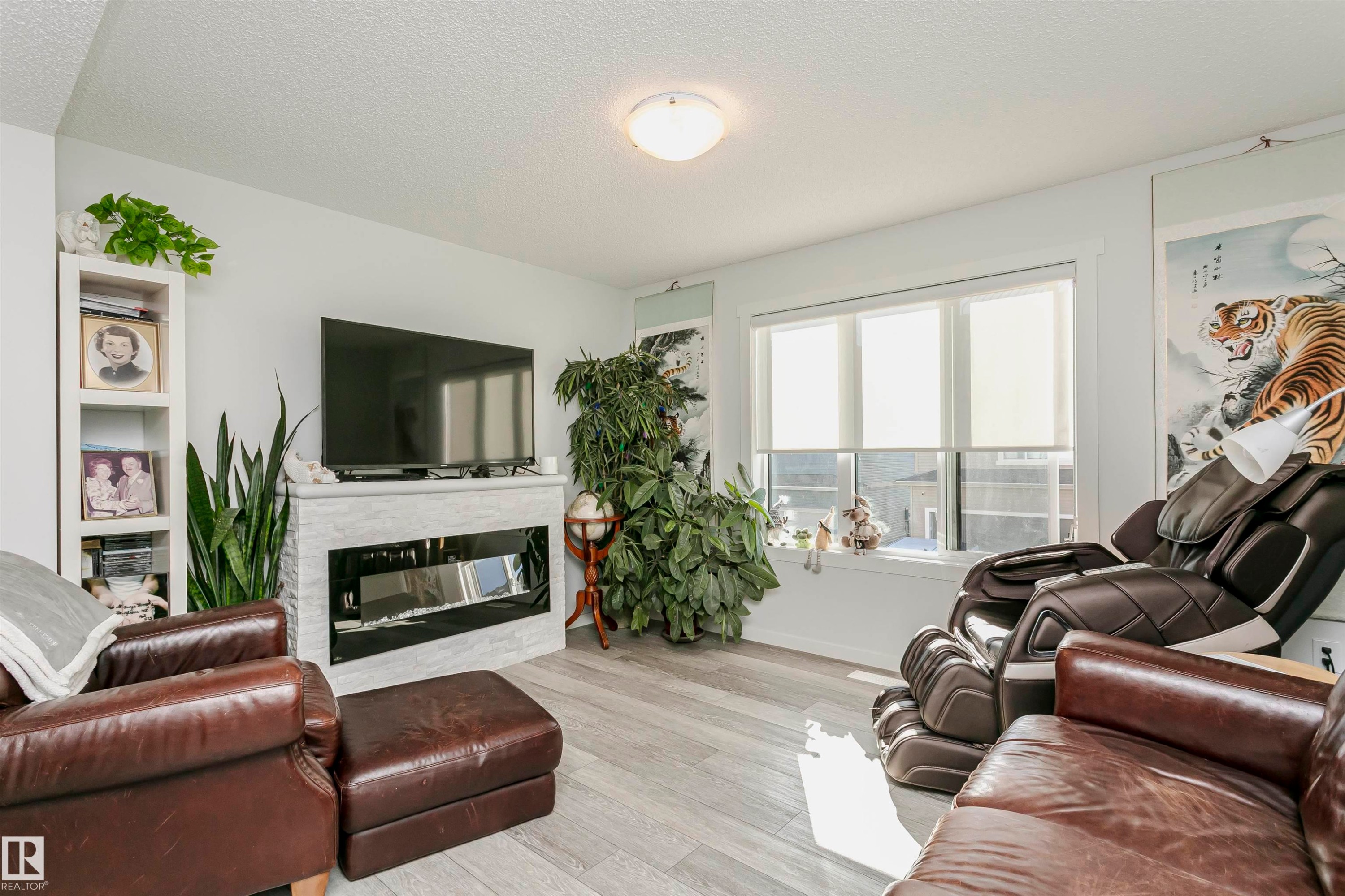 19627 28 Avenue, Edmonton, AB - Indoor Photo Showing Living Room With Fireplace