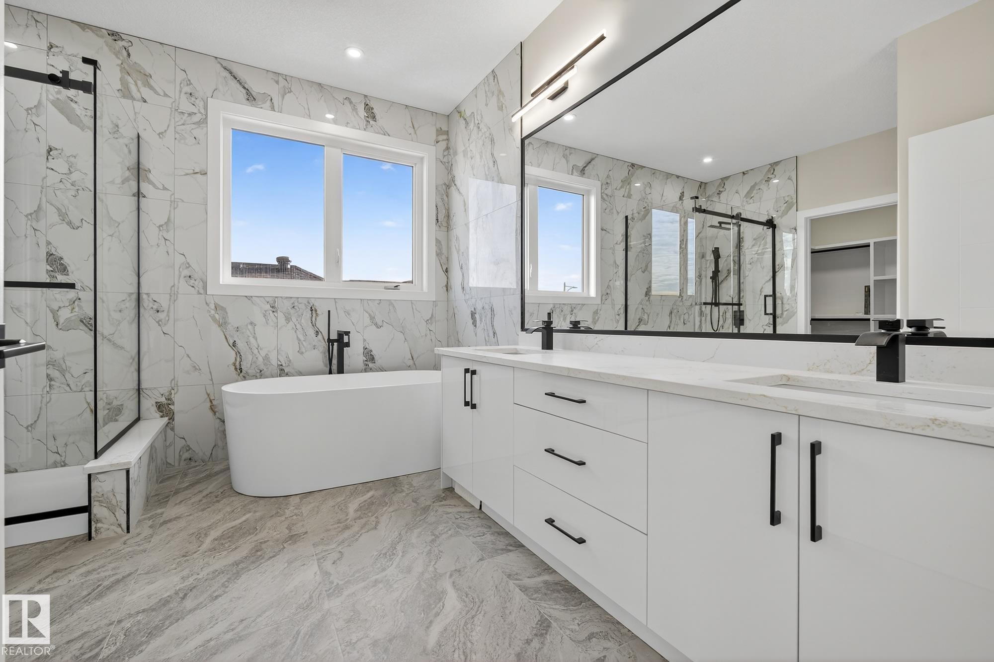 181 Edgewater Circle, Leduc, AB - Indoor Photo Showing Bathroom