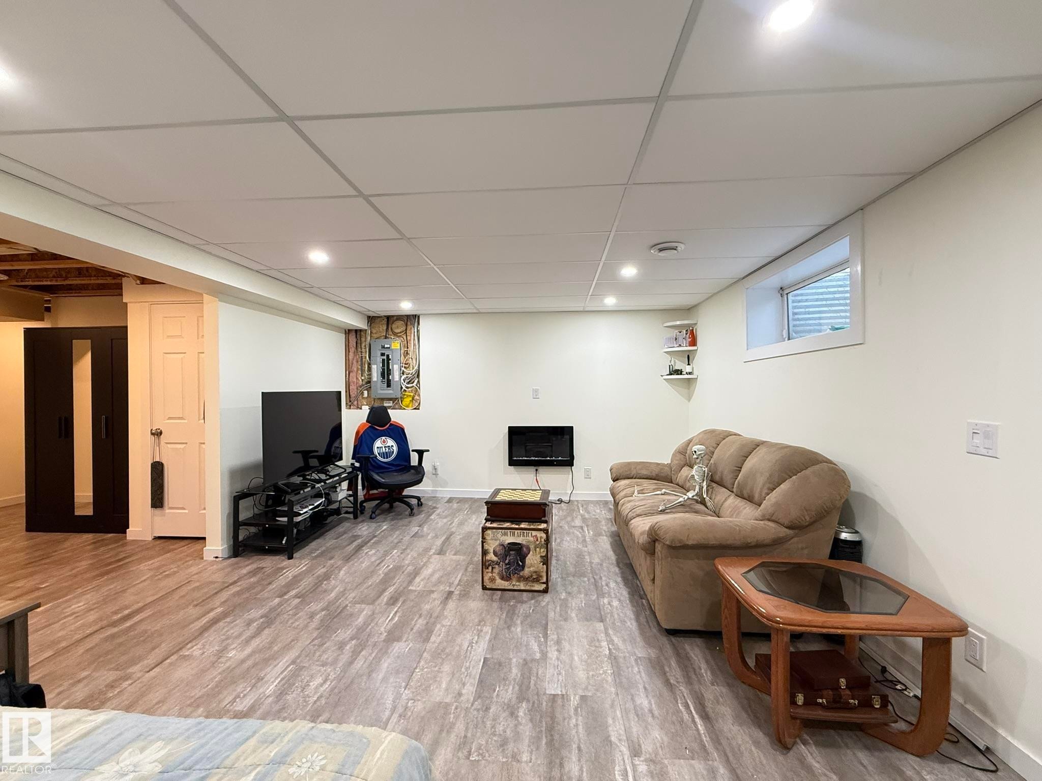 735 Kananaskis Drive, Devon, AB - Indoor Photo Showing Basement