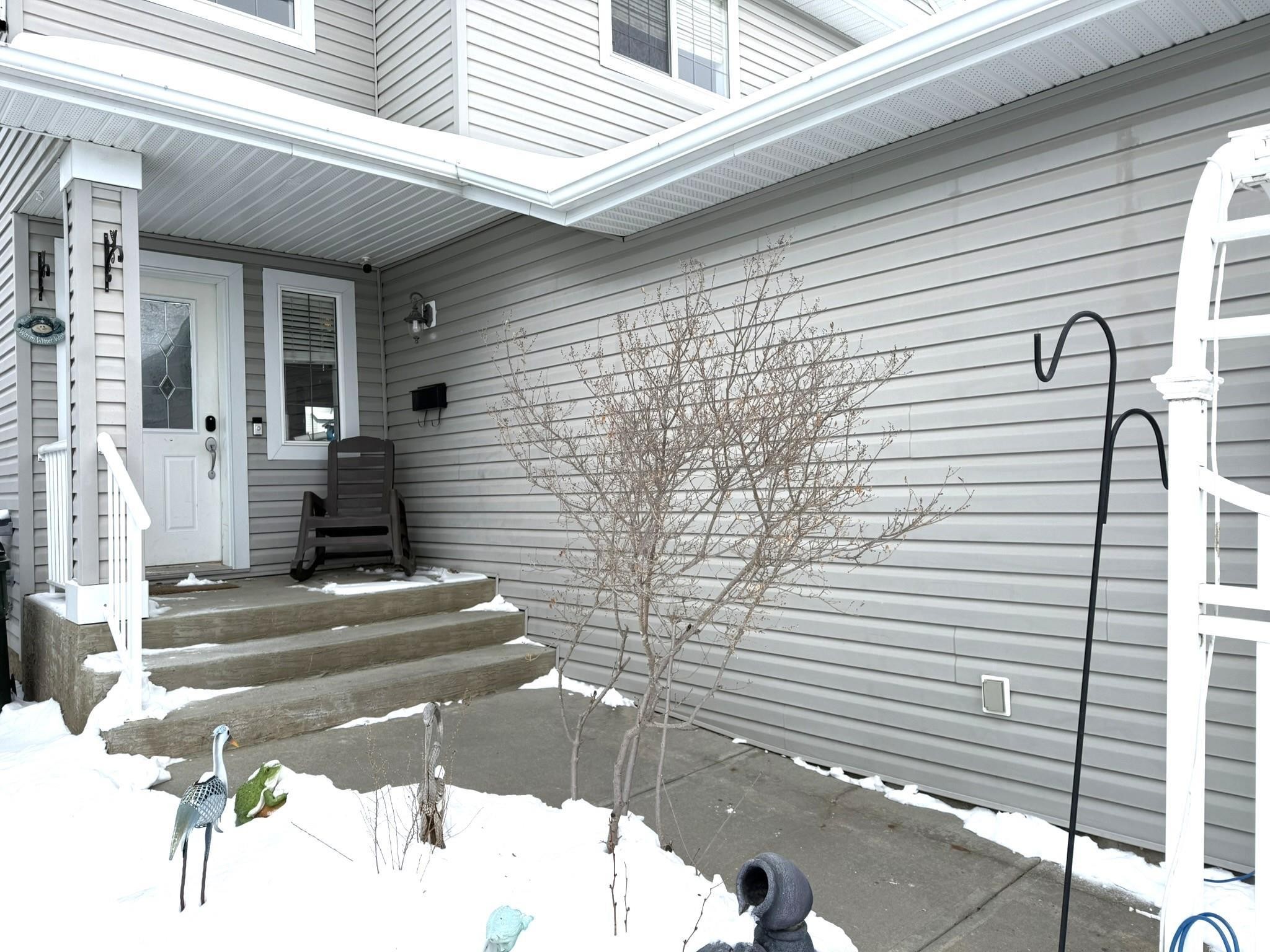 735 Kananaskis Drive, Devon, AB - Outdoor