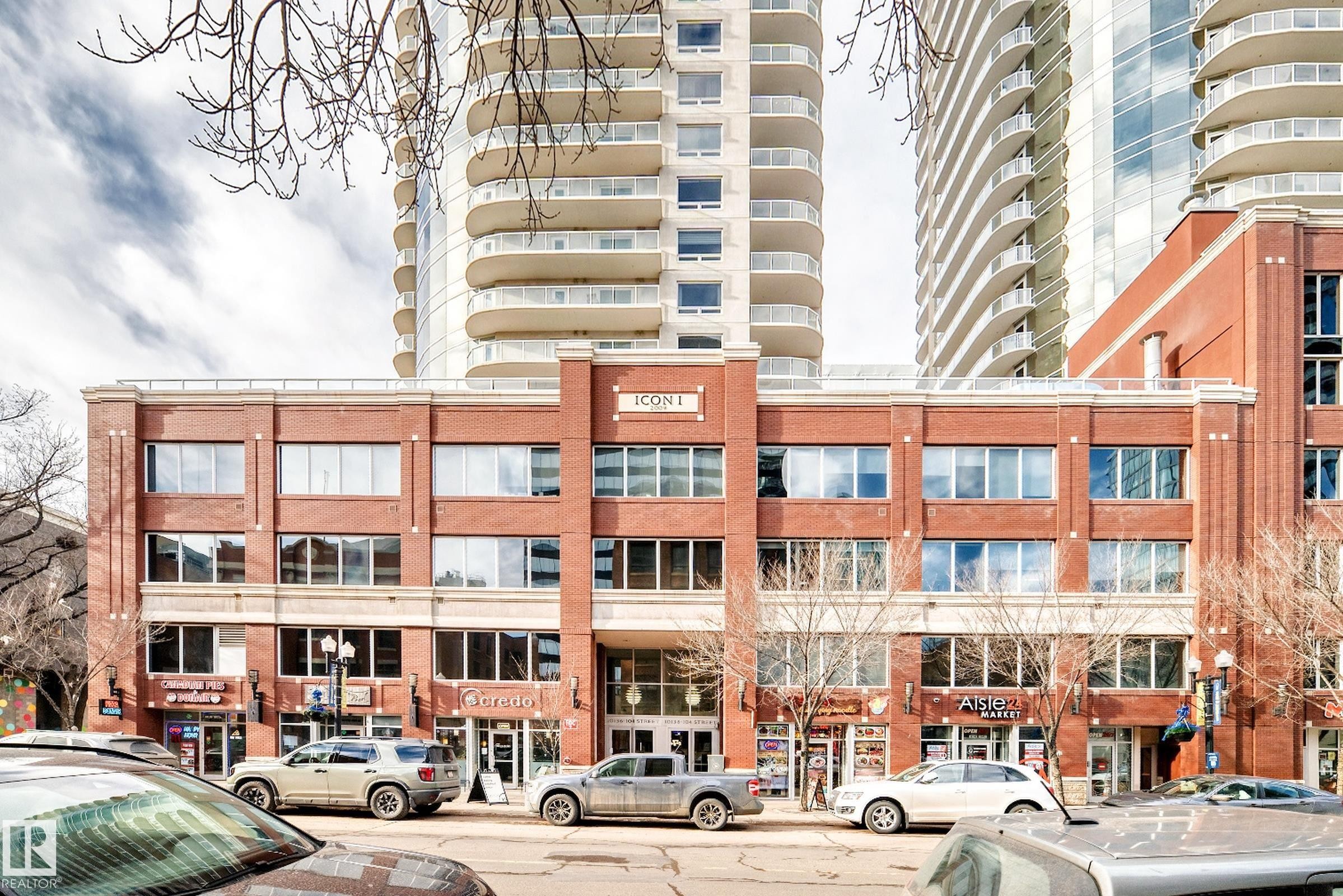 View of apartment building / complex - 2004 10136 104 Street, Edmonton, AB - Outdoor With Balcony With Facade