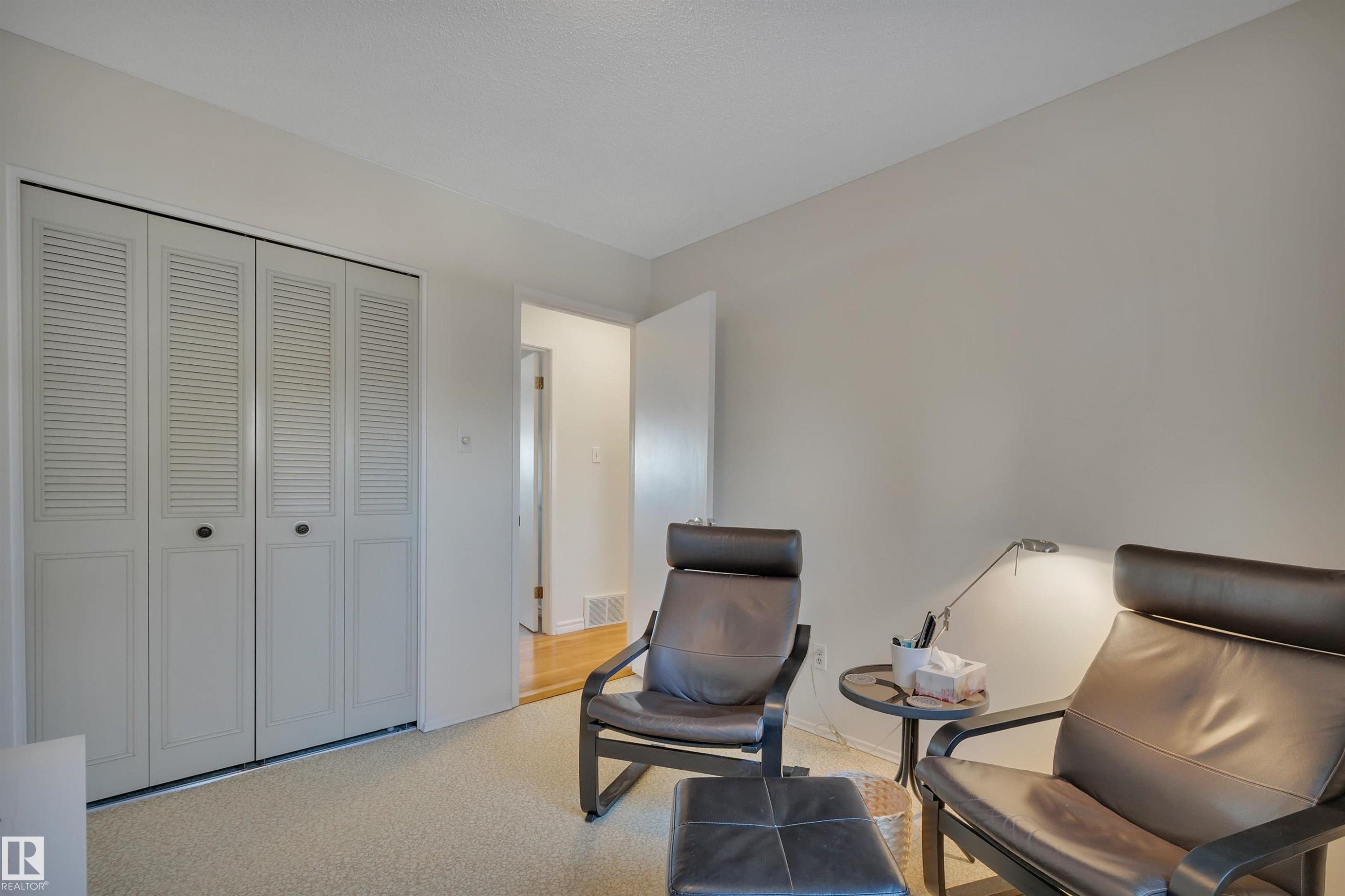 Living area with light colored carpet - 7075 32 Avenue, Edmonton, AB - Indoor