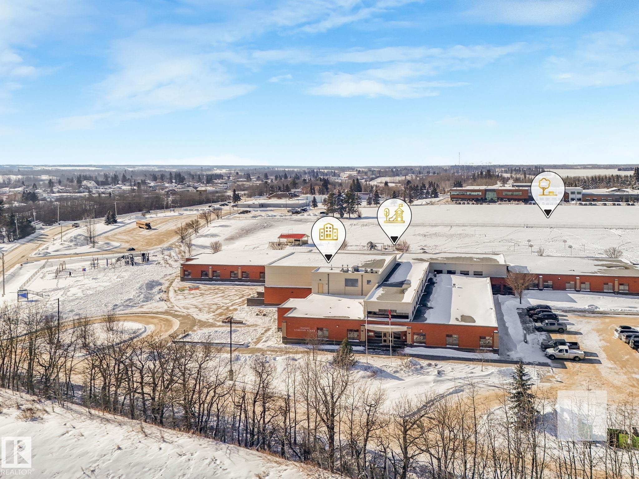 Drone / aerial view of an industrial area - 4504 48 Avenue, Onoway, AB - Outdoor With View
