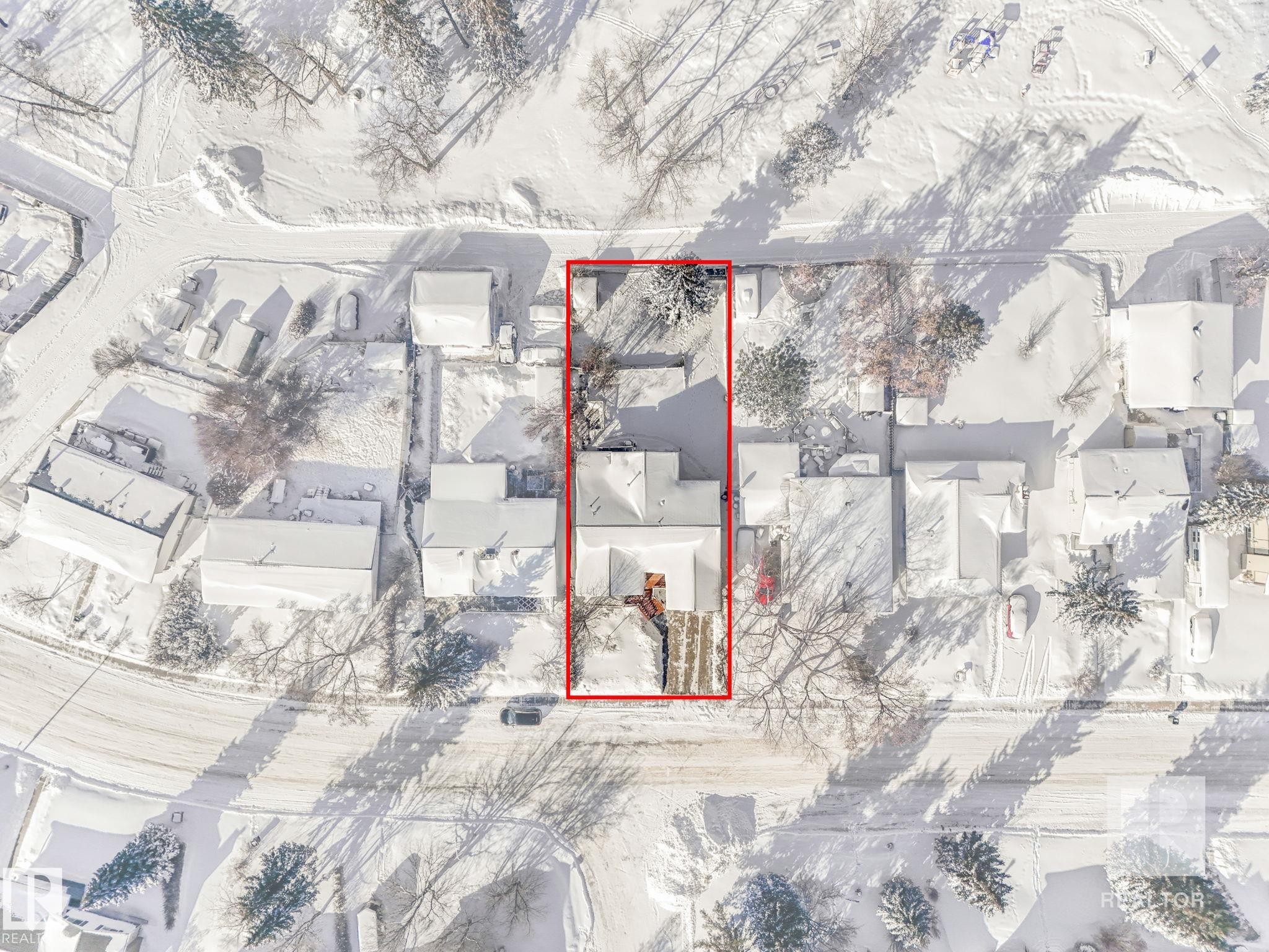 Map / location with property boundaries highlighted - 4504 48 Avenue, Onoway, AB -