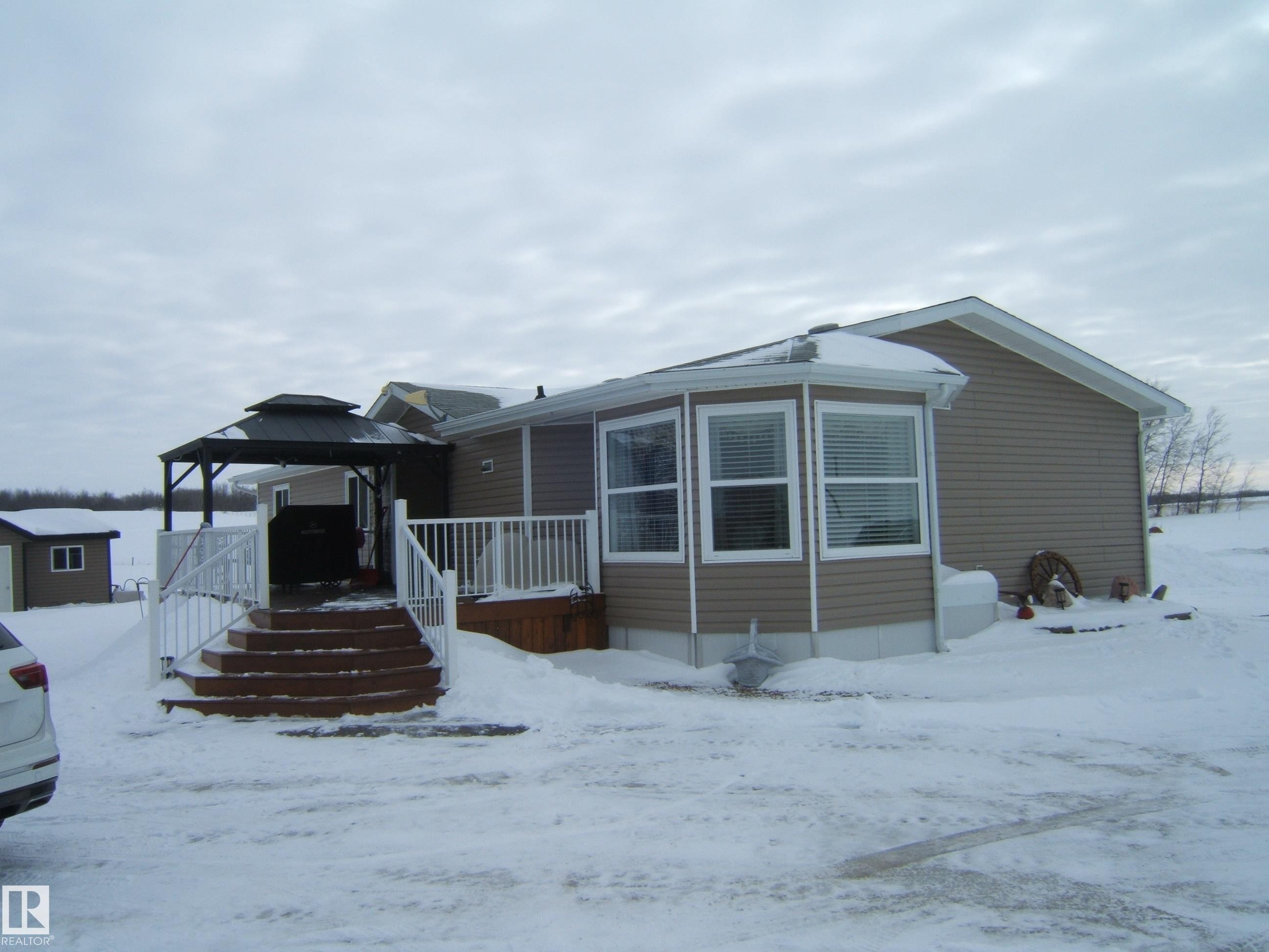 125076 Twp Rd 540, Rural Two Hills County, AB - Outdoor With Deck Patio Veranda