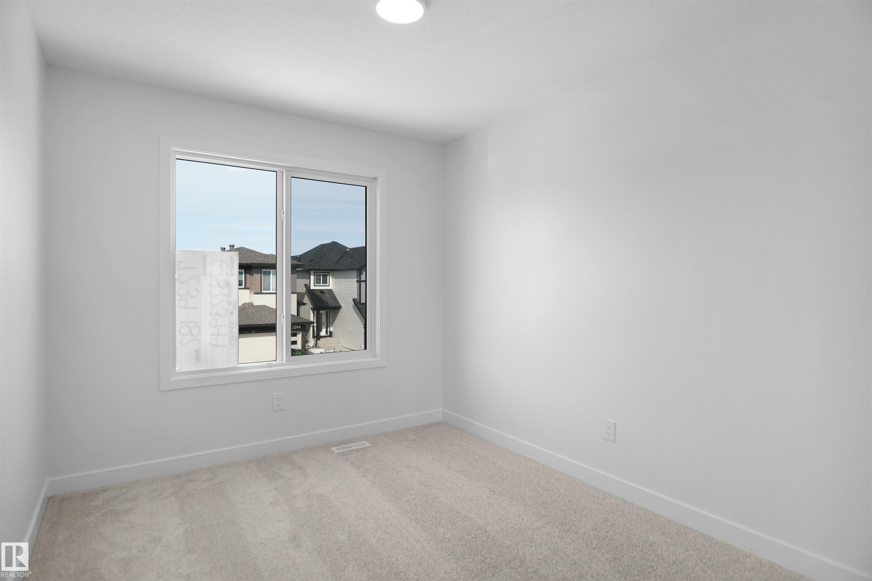 7239 182 Avenue, Edmonton, AB - Indoor Photo Showing Other Room