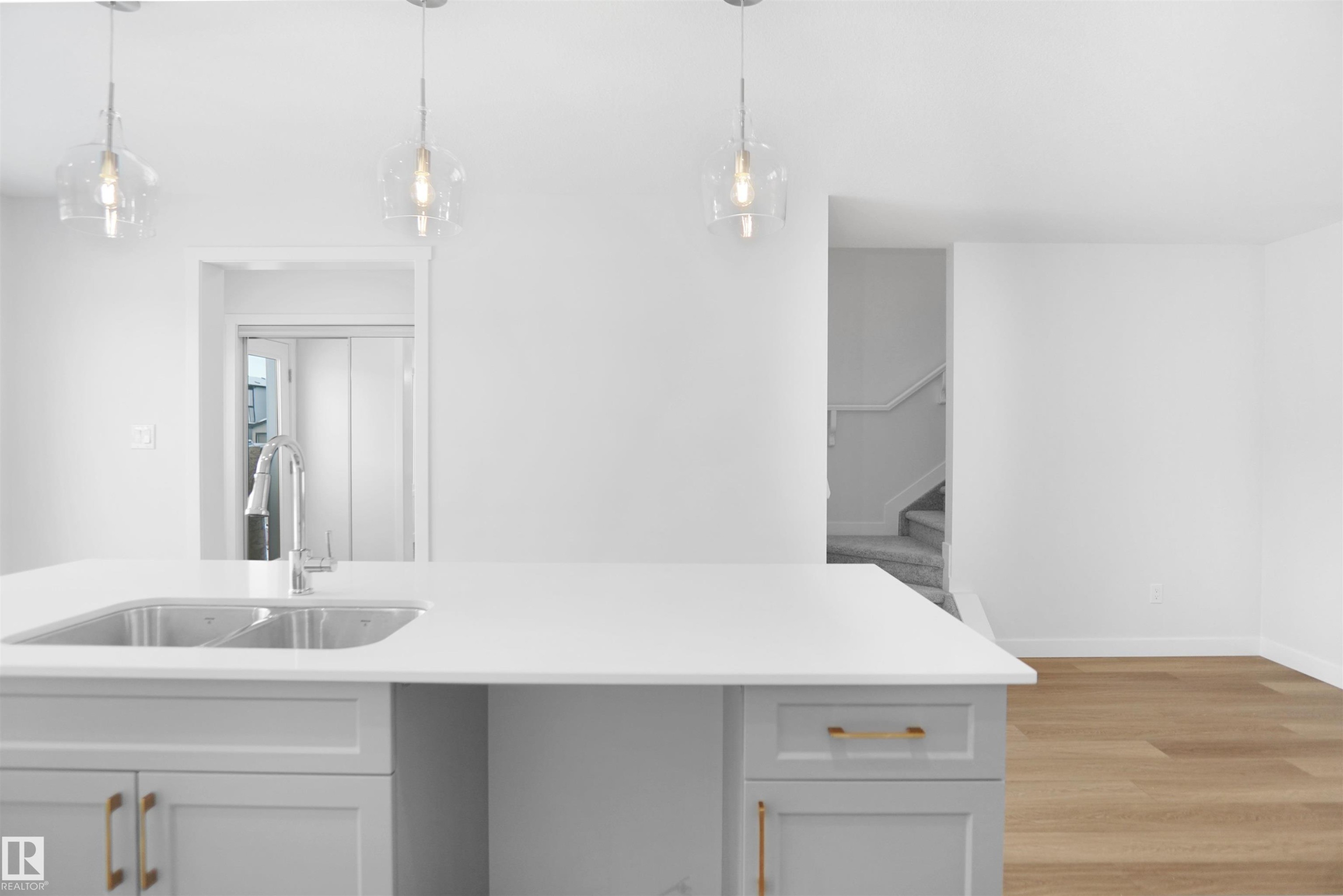 18172 73 Street, Edmonton, AB - Indoor Photo Showing Kitchen With Double Sink