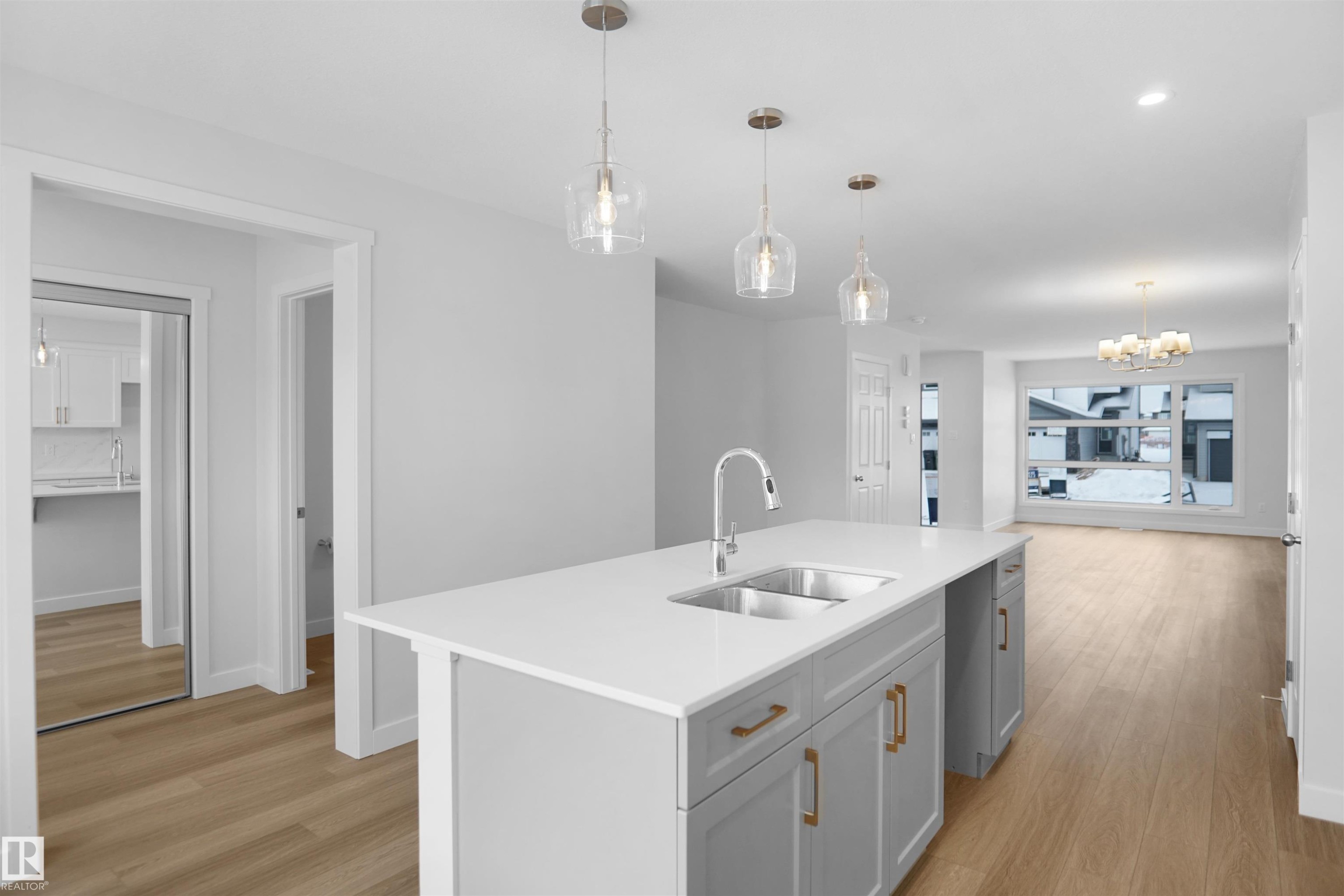 18172 73 Street, Edmonton, AB - Indoor Photo Showing Kitchen With Double Sink