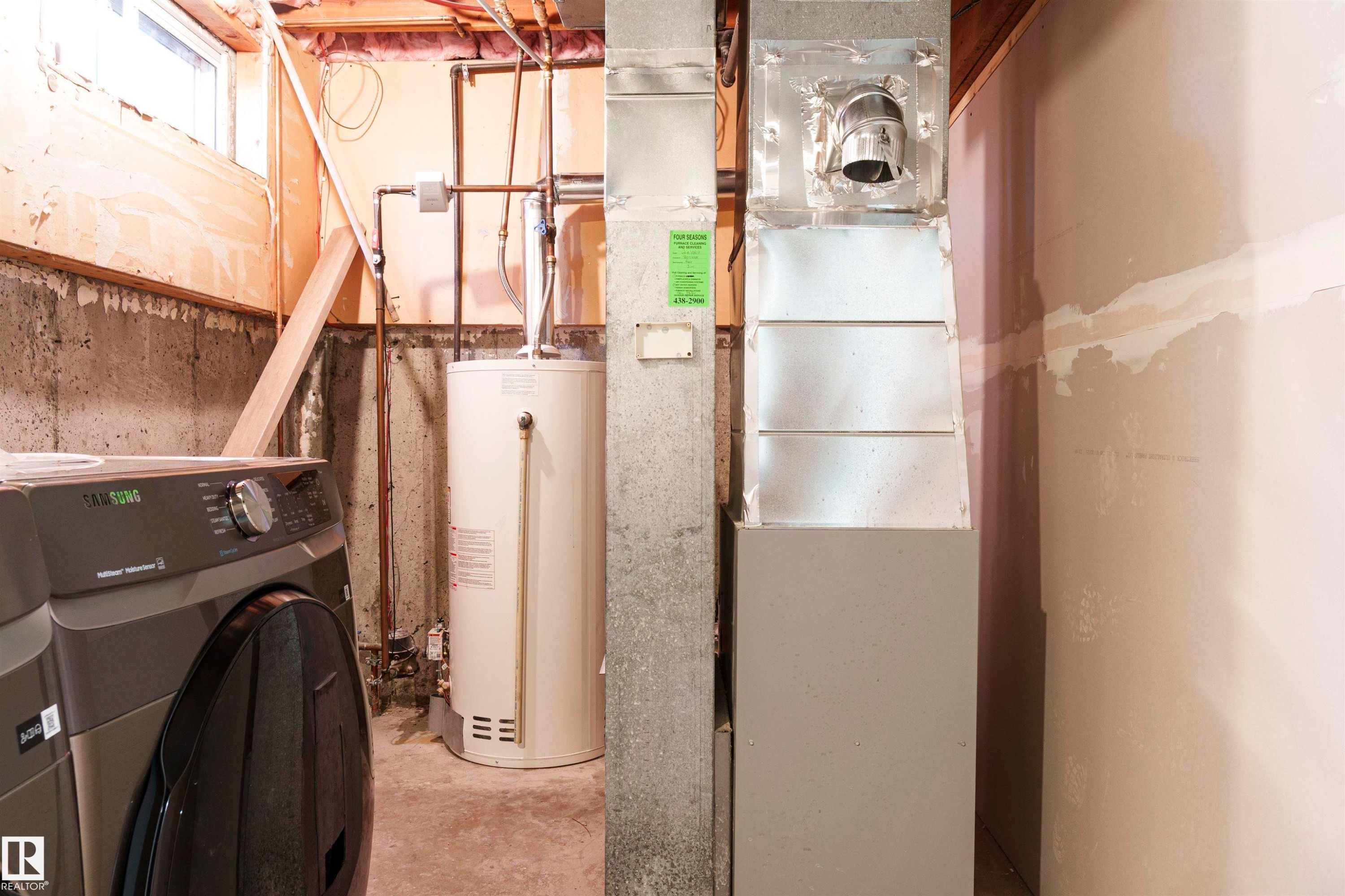 18418 62B Avenue, Edmonton, AB - Indoor