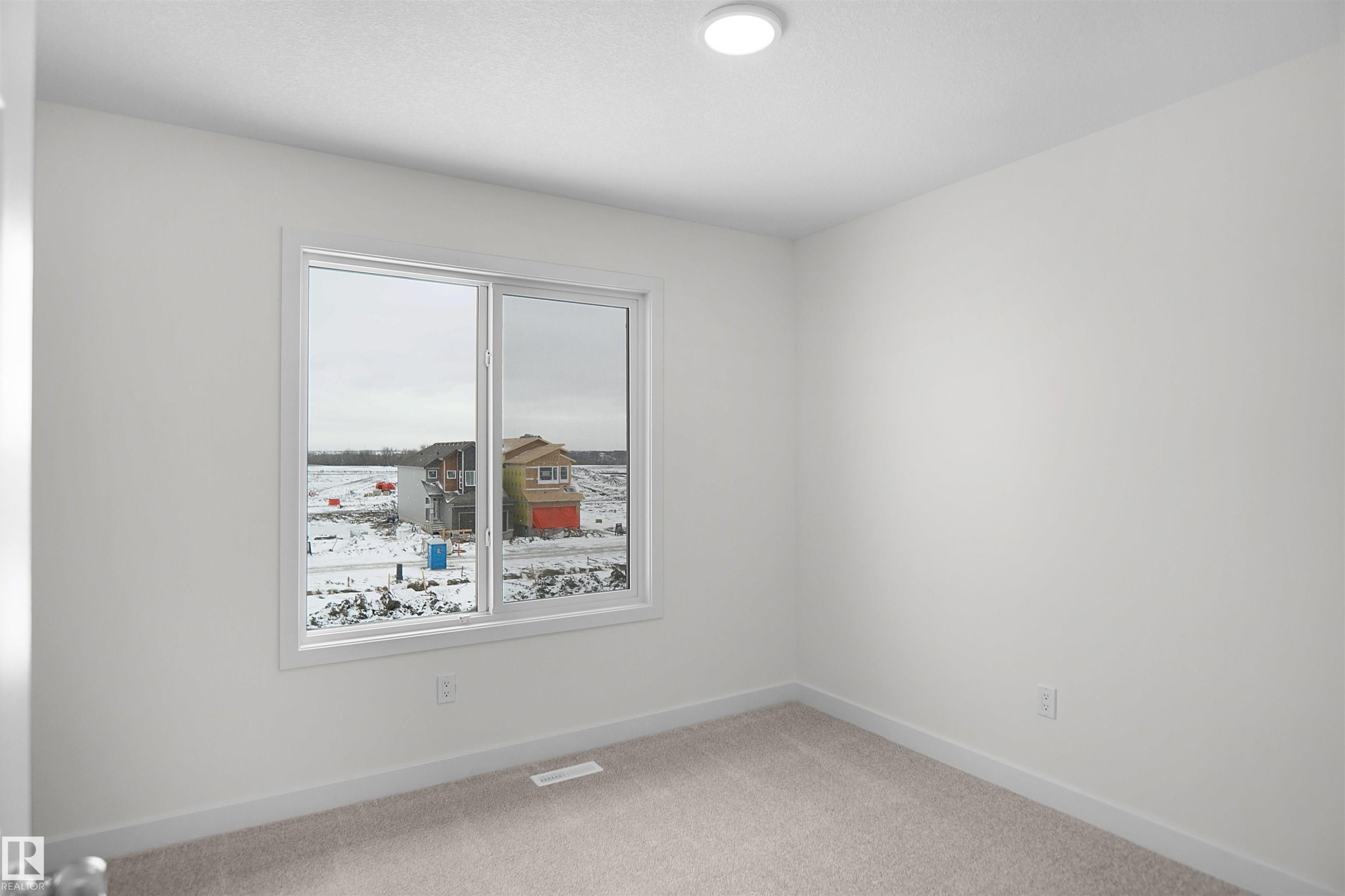 5131 River'S Edge Way, Edmonton, AB - Indoor Photo Showing Other Room