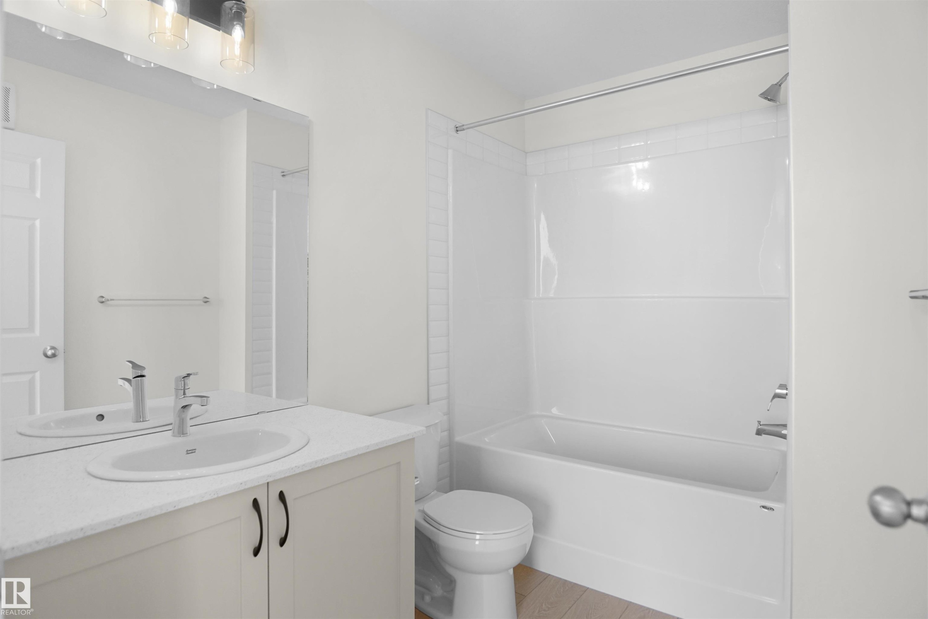 5131 River'S Edge Way, Edmonton, AB - Indoor Photo Showing Bathroom