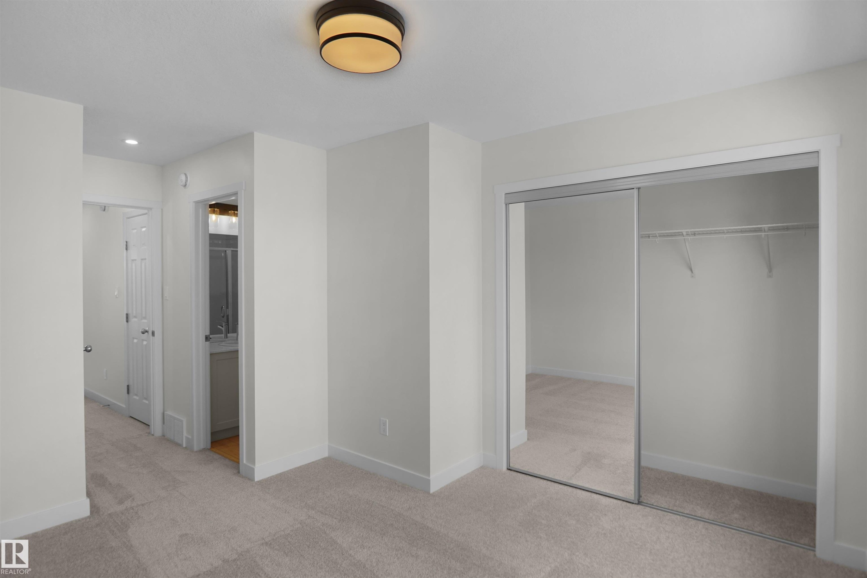 5131 River'S Edge Way, Edmonton, AB - Indoor Photo Showing Other Room