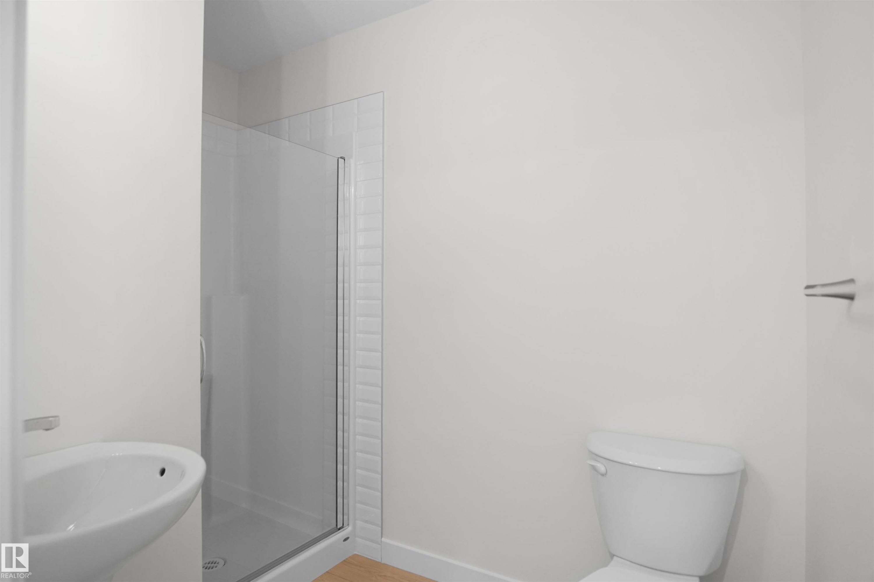 5131 River'S Edge Way, Edmonton, AB - Indoor Photo Showing Bathroom