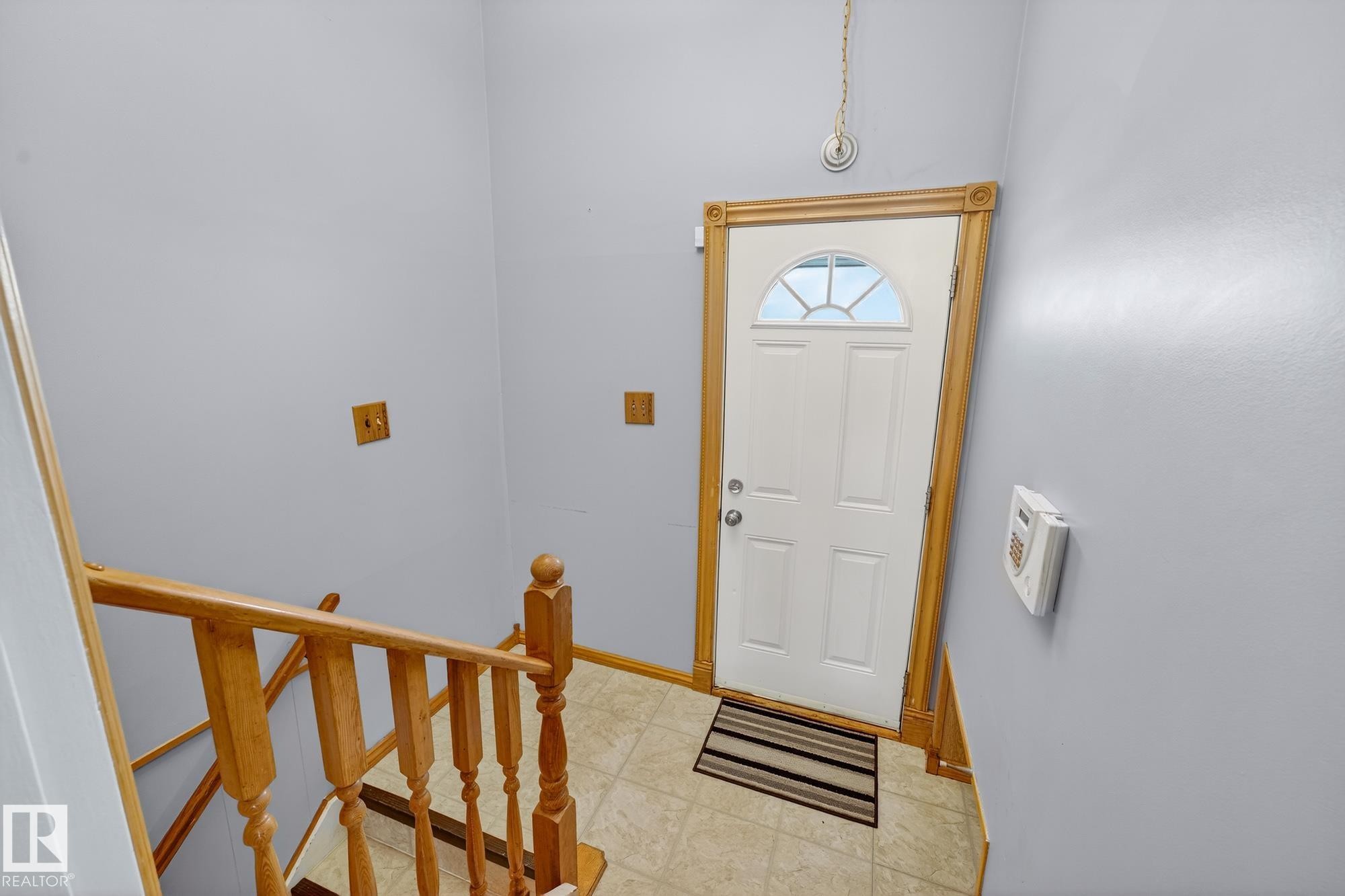 4645 115 Avenue, Edmonton, AB - Indoor Photo Showing Other Room