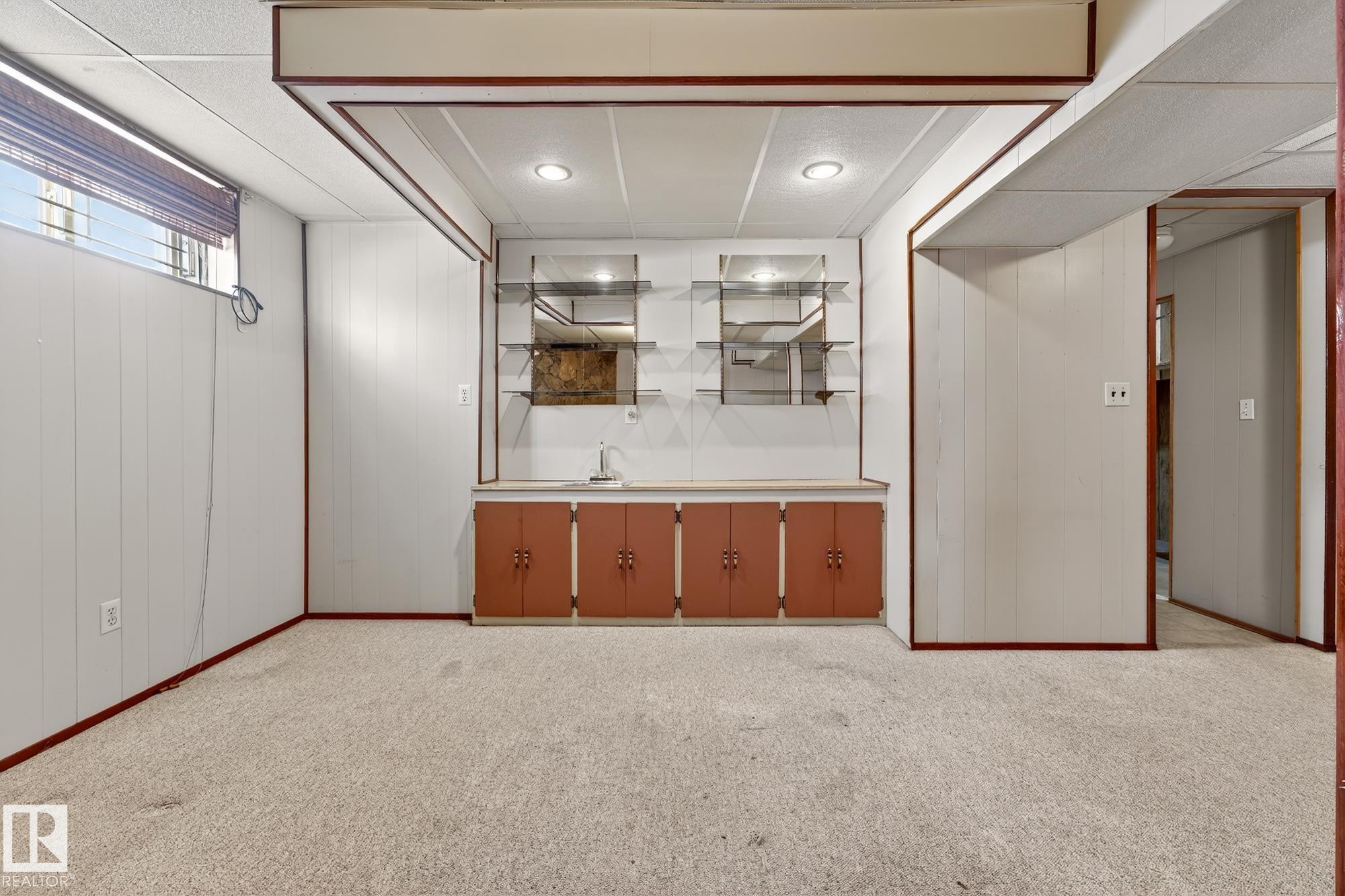 4645 115 Avenue, Edmonton, AB - Indoor Photo Showing Other Room