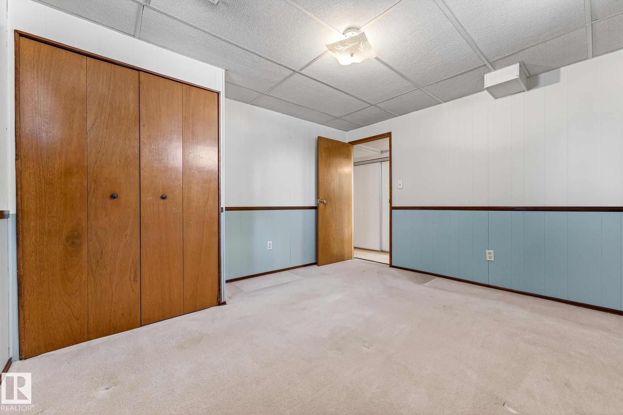 4645 115 Avenue, Edmonton, AB - Indoor Photo Showing Other Room