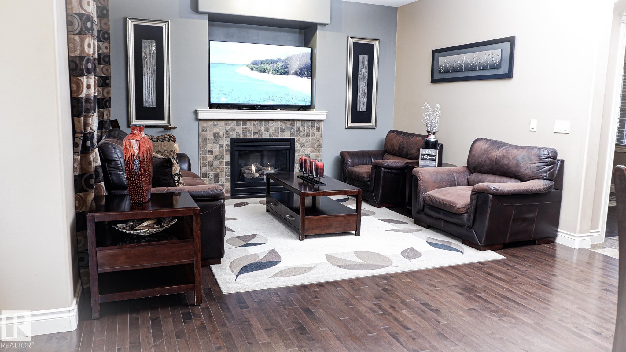 3619 Goodridge Crescent, Edmonton, AB - Indoor Photo Showing Living Room With Fireplace