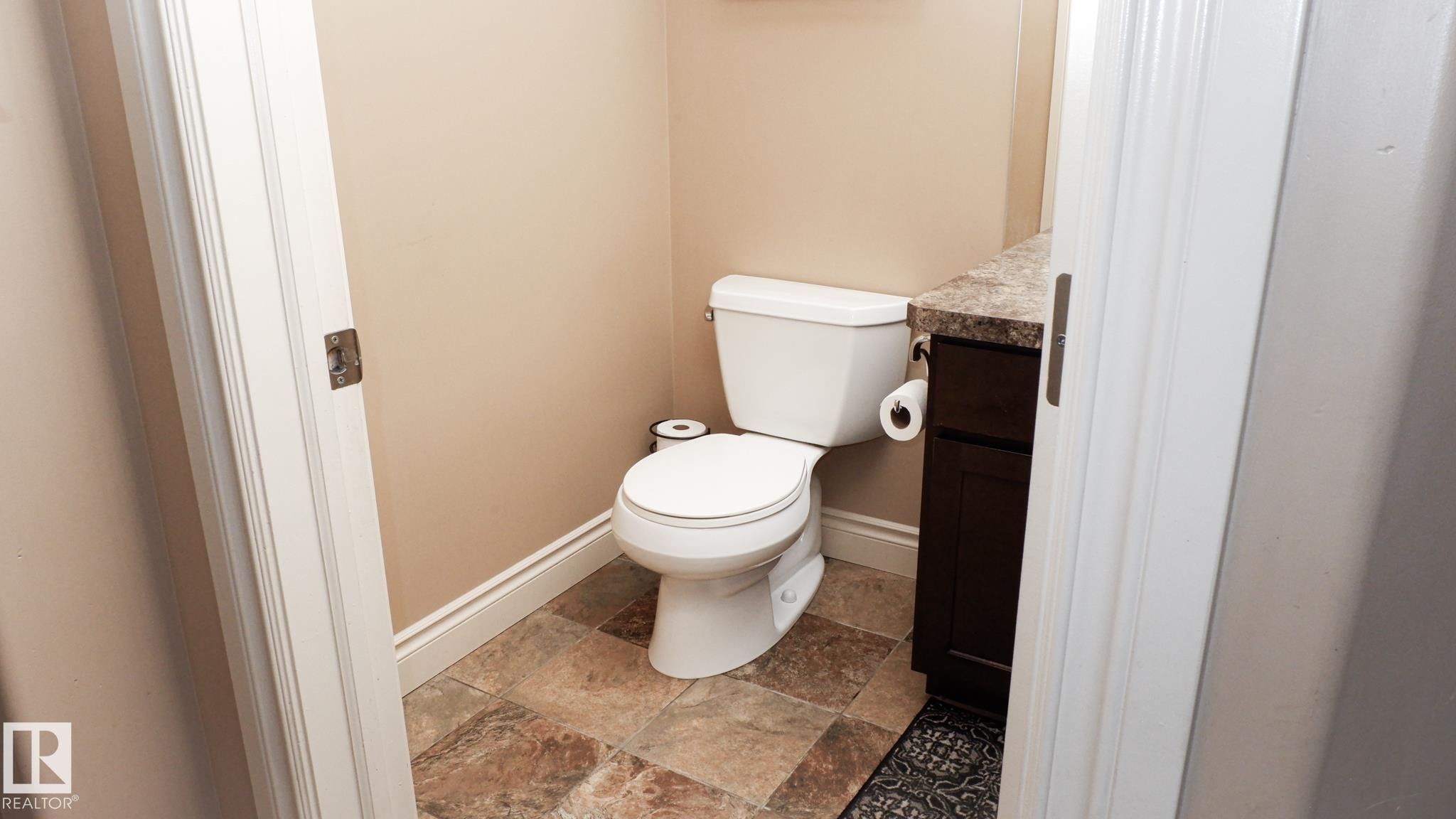 3619 Goodridge Crescent, Edmonton, AB - Indoor Photo Showing Bathroom