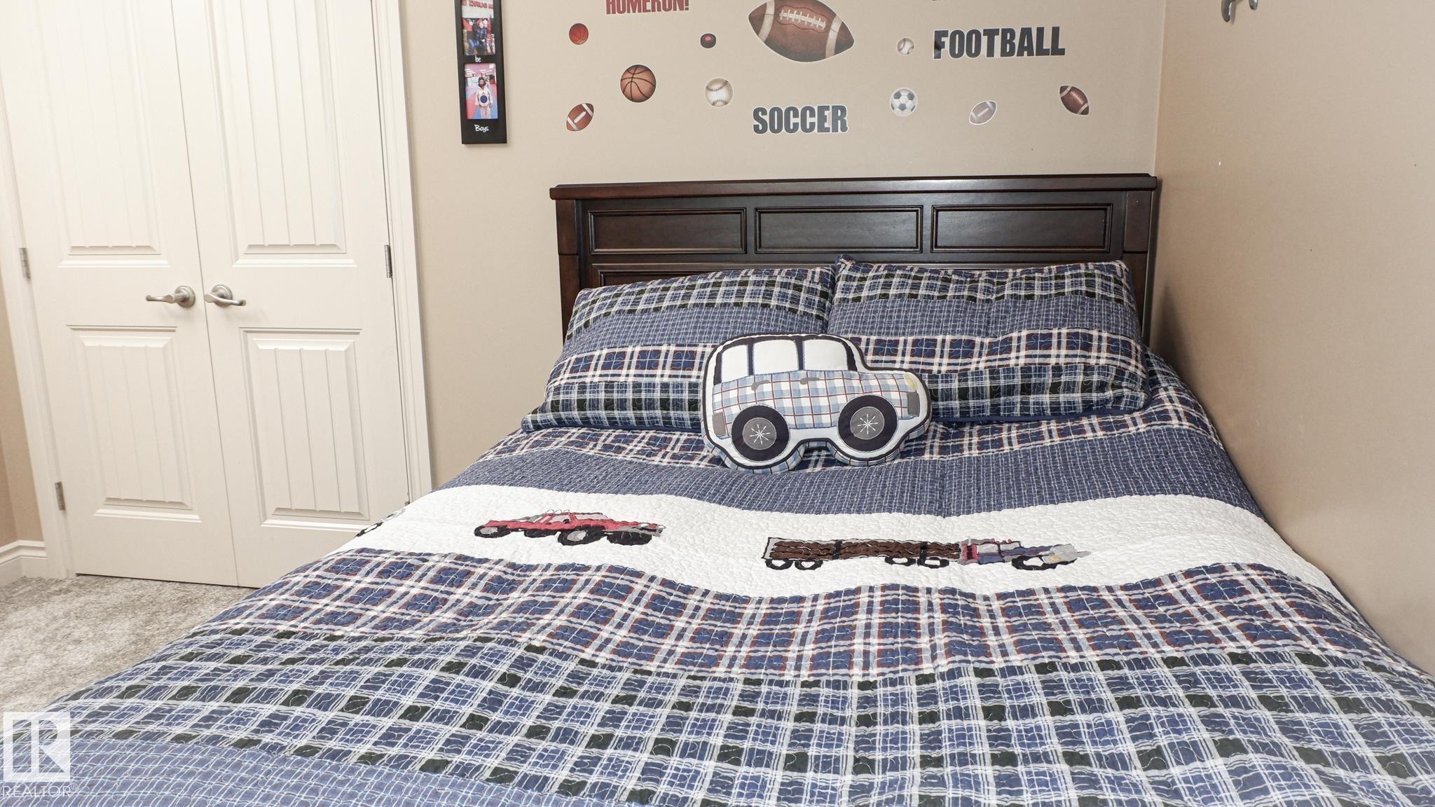 3619 Goodridge Crescent, Edmonton, AB - Indoor Photo Showing Bedroom