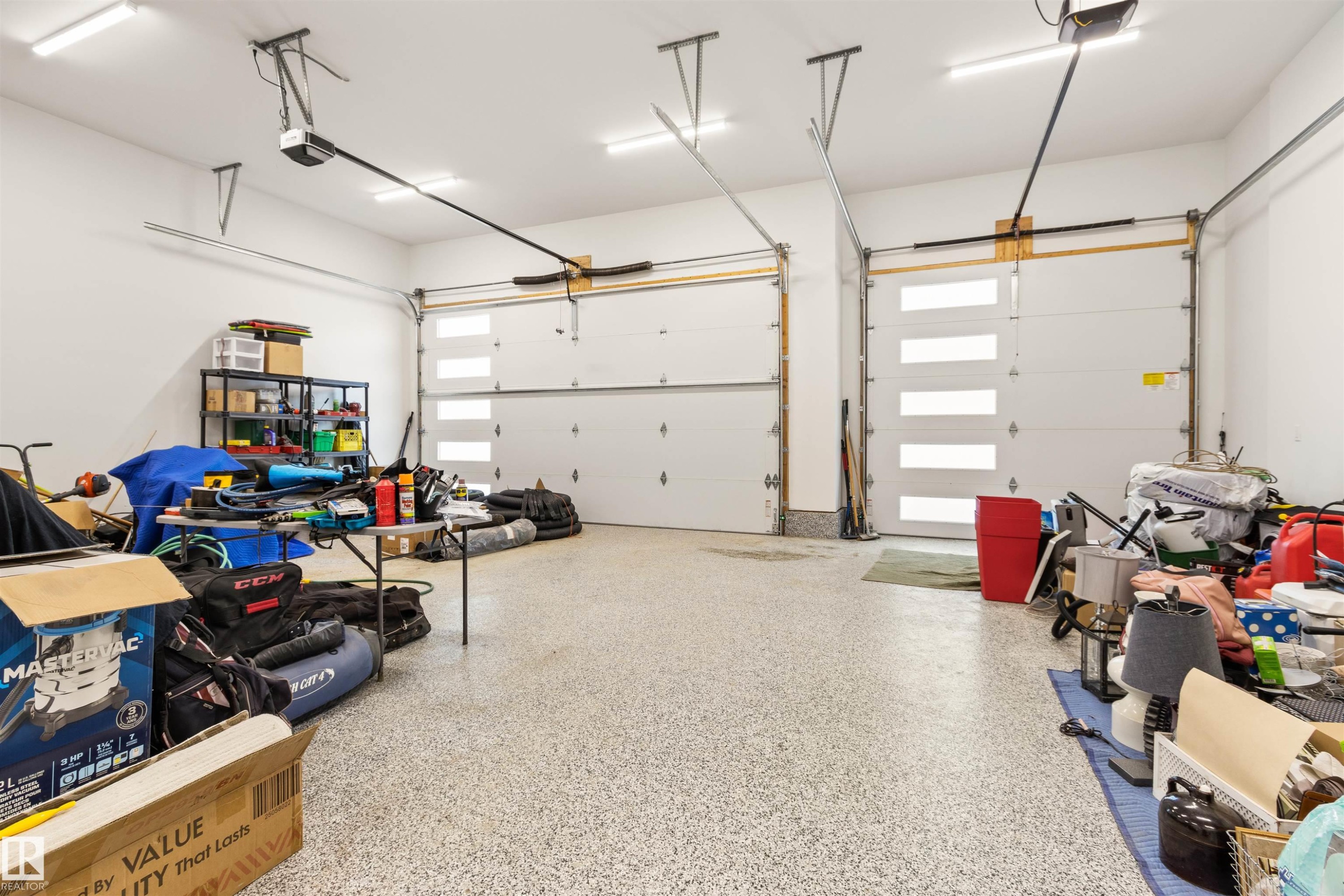 49213 Range Road 82, Rural Brazeau County, AB - Indoor Photo Showing Garage