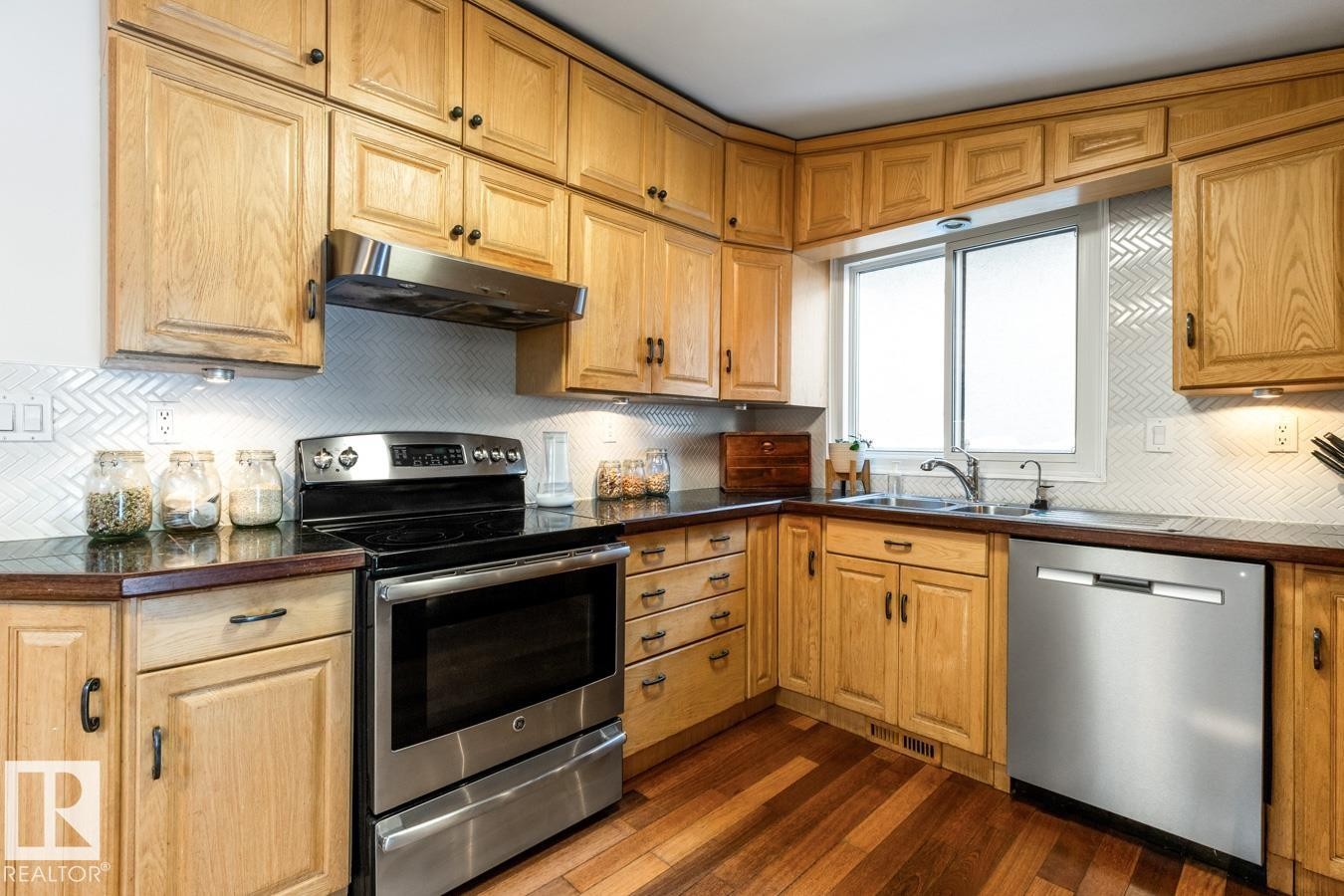 9319 95 Street, Edmonton, AB - Indoor Photo Showing Kitchen With Double Sink