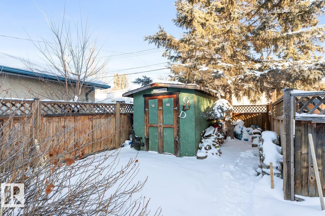 9319 95 Street, Edmonton, AB - Outdoor