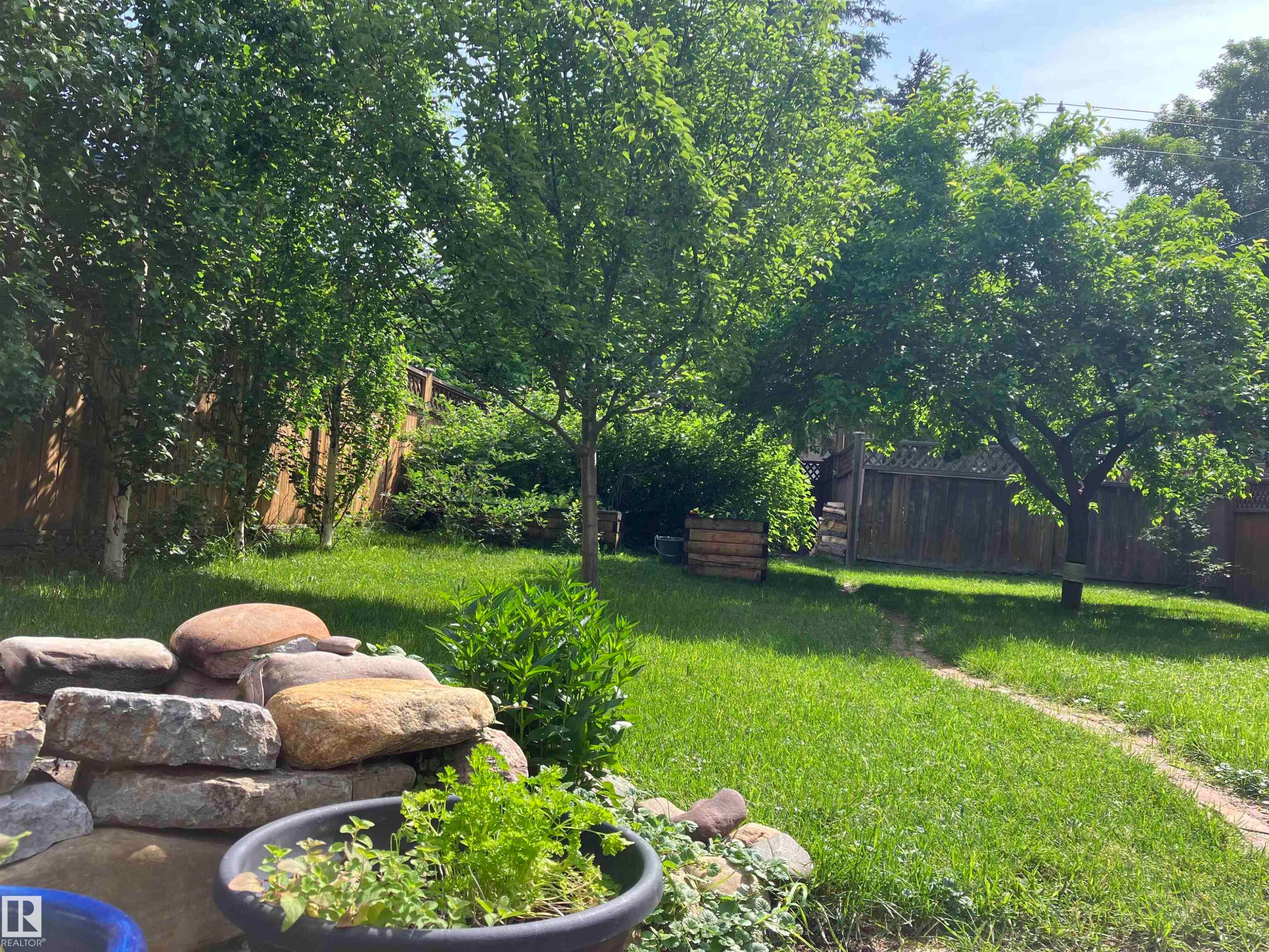 9319 95 Street, Edmonton, AB - Outdoor