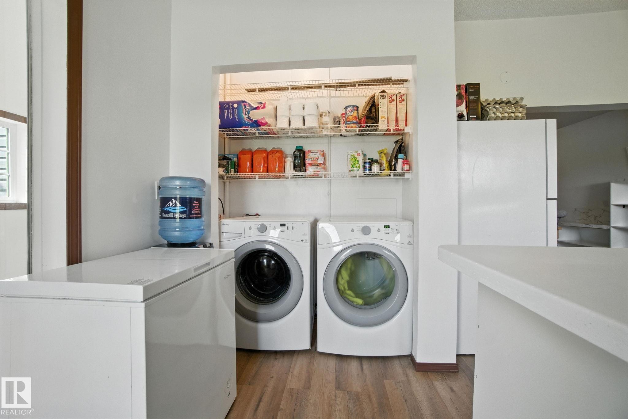 51019 Rge Road 273, Rural Parkland County, AB - Indoor Photo Showing Laundry Room