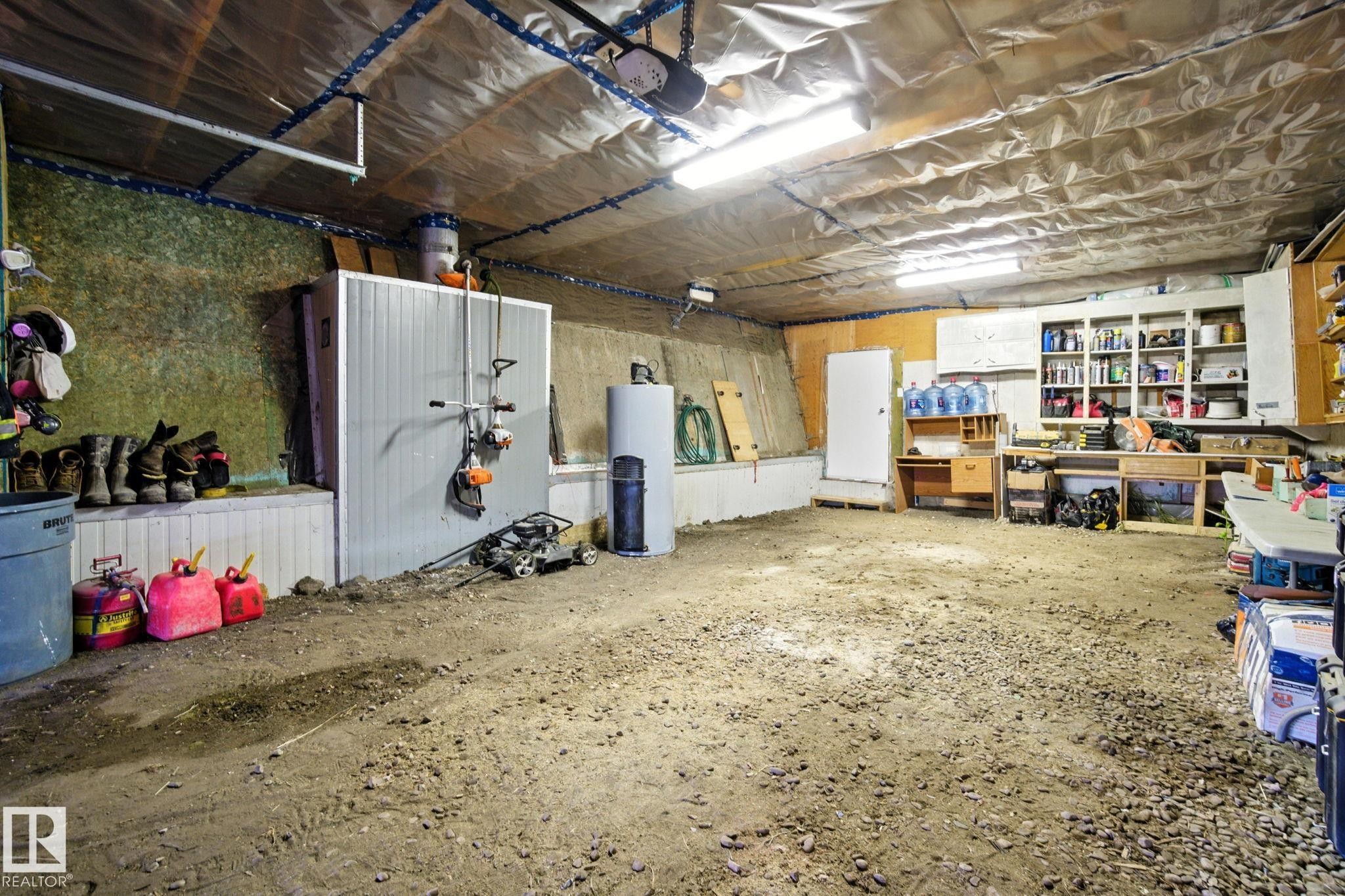 51019 Rge Road 273, Rural Parkland County, AB - Indoor