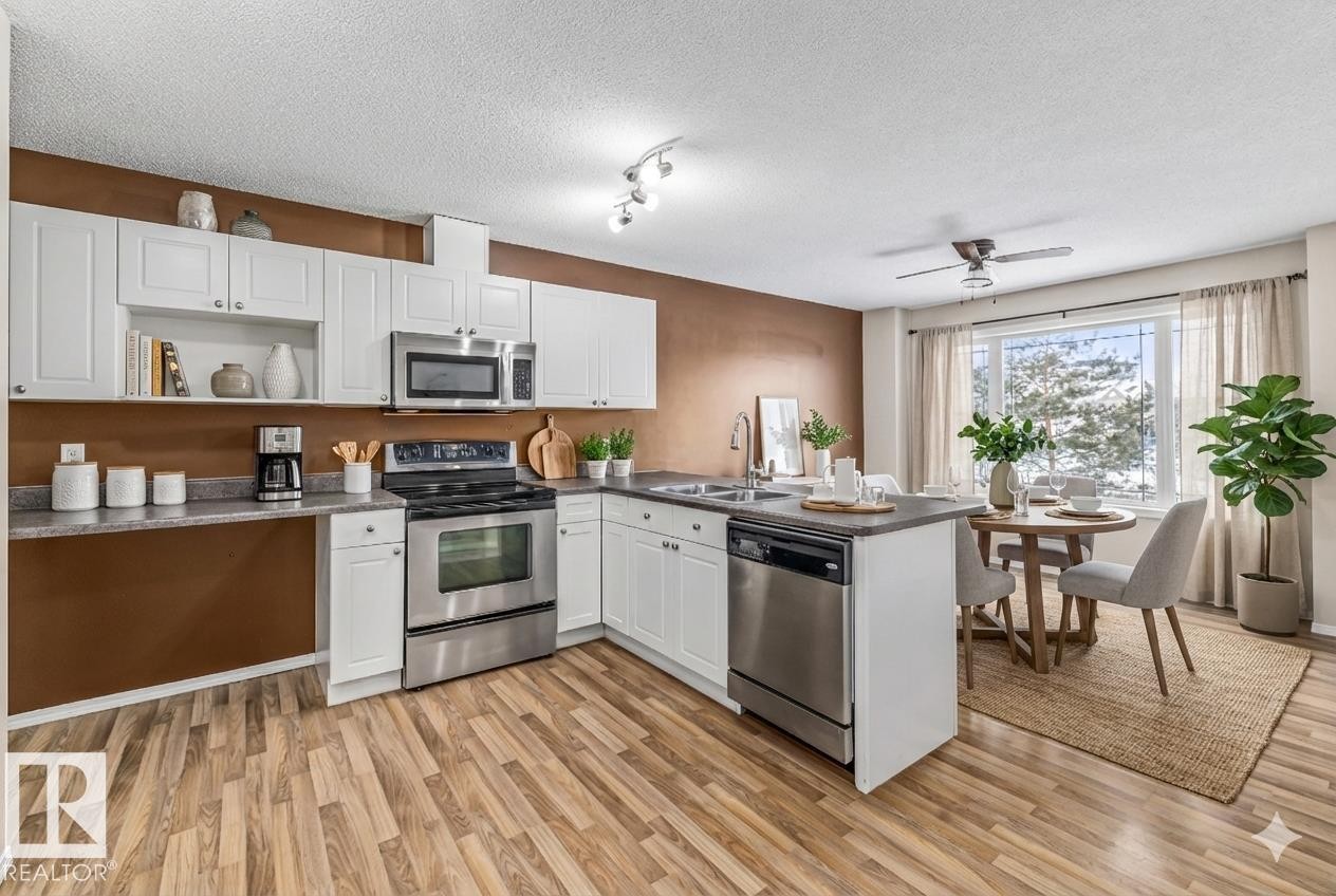 1421 Hermitage Road, Edmonton, AB - Indoor Photo Showing Kitchen With Stainless Steel Kitchen With Double Sink