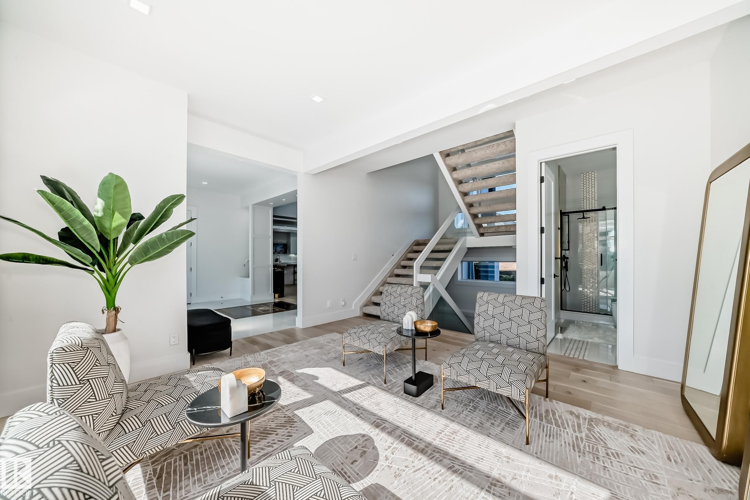 2747 Wheaton Drive, Edmonton, AB - Indoor Photo Showing Other Room