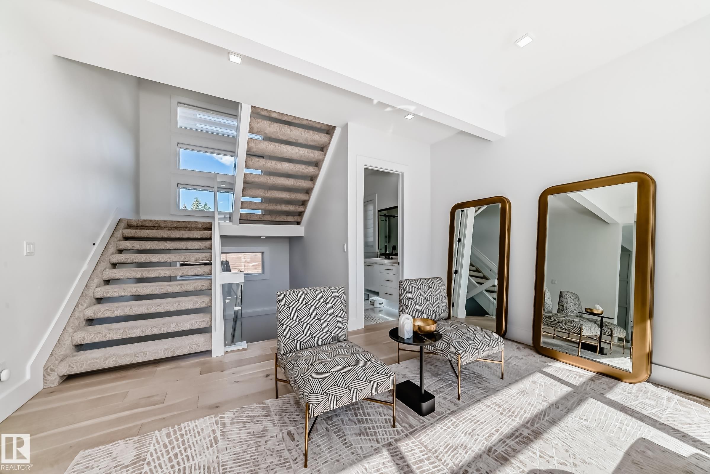 2747 Wheaton Drive, Edmonton, AB - Indoor Photo Showing Other Room