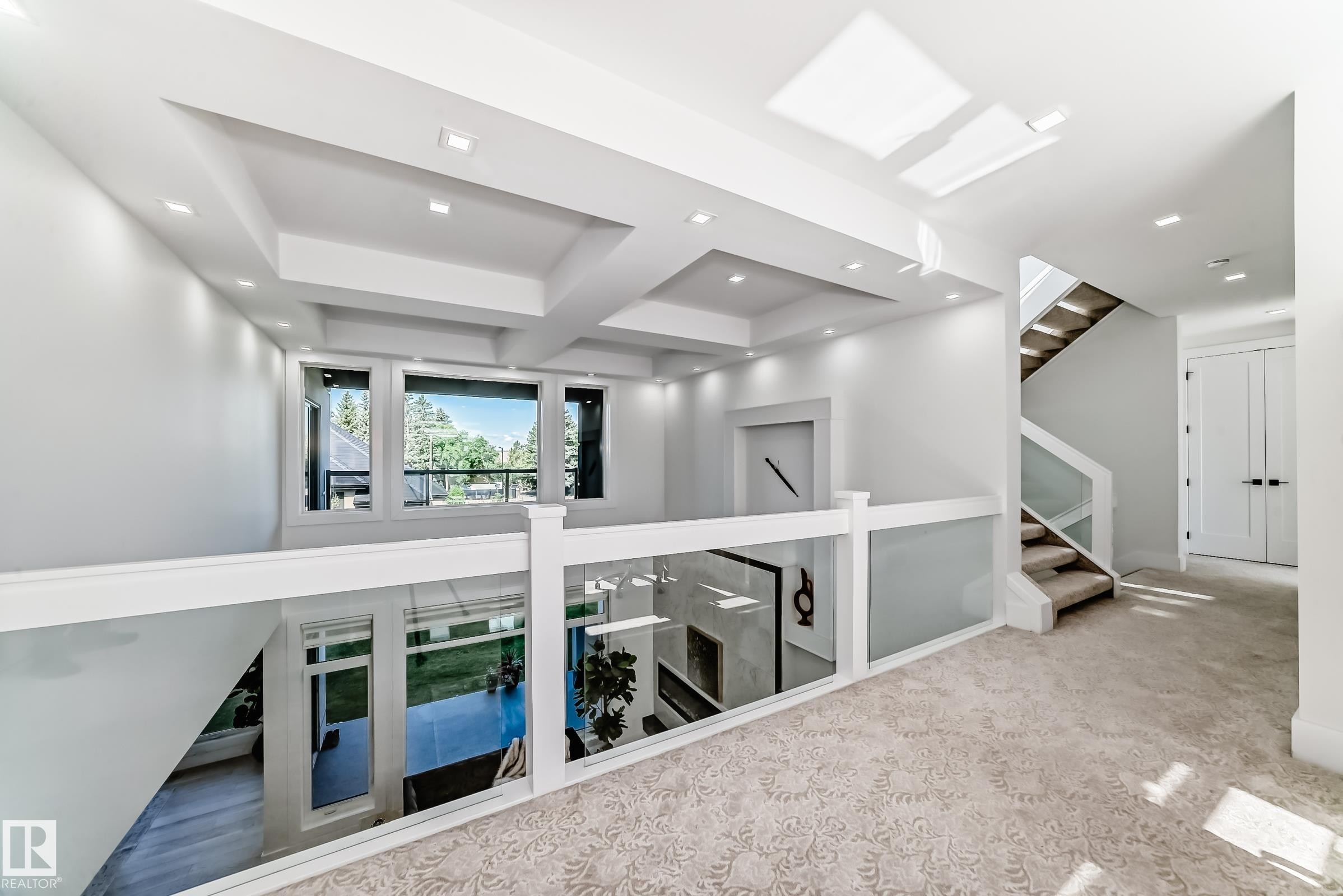 2747 Wheaton Drive, Edmonton, AB - Indoor Photo Showing Other Room