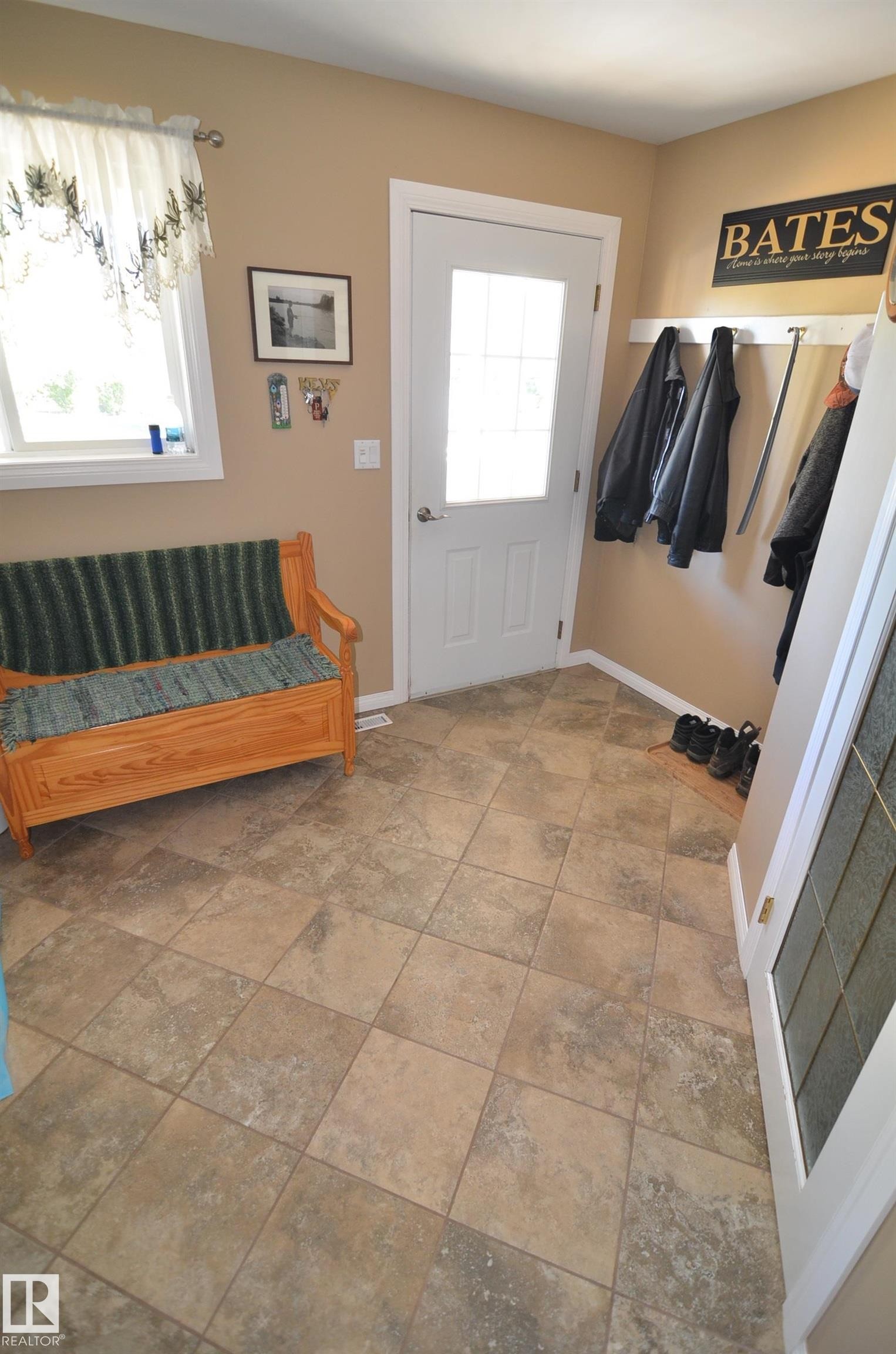 59225 Rge Rd 31, Rural Barrhead County, AB - Indoor Photo Showing Other Room