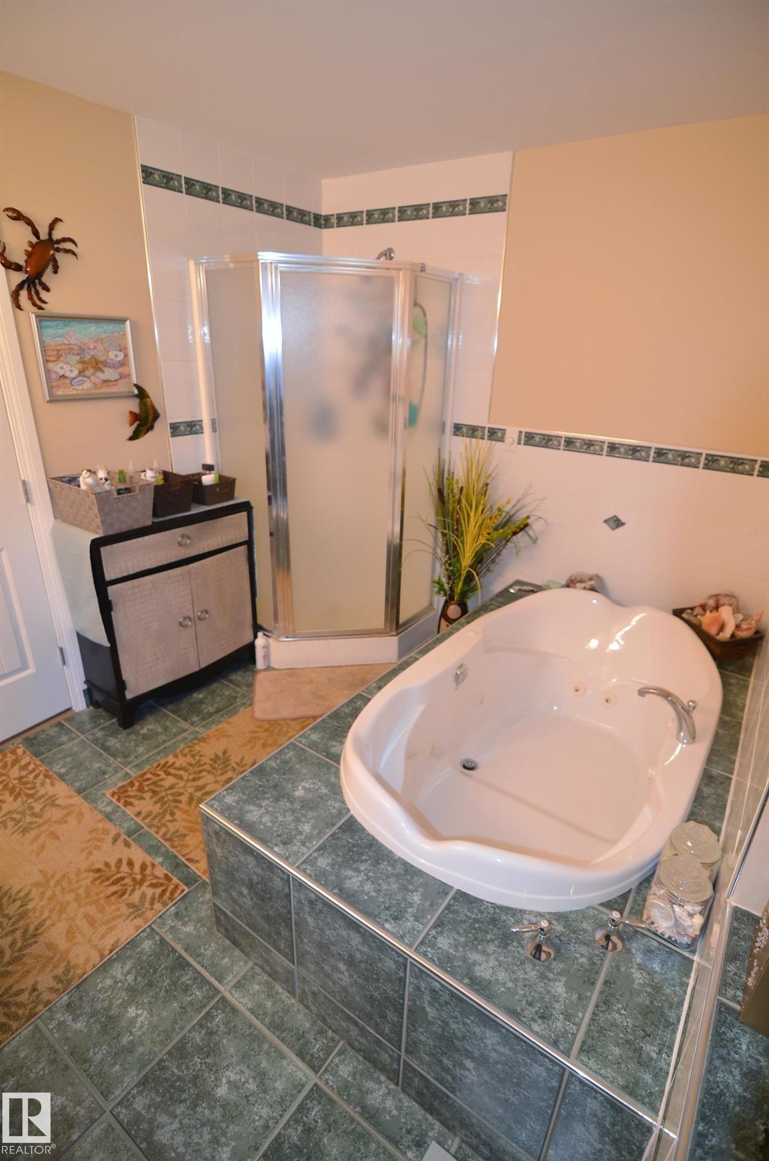 59225 Rge Rd 31, Rural Barrhead County, AB - Indoor Photo Showing Bathroom