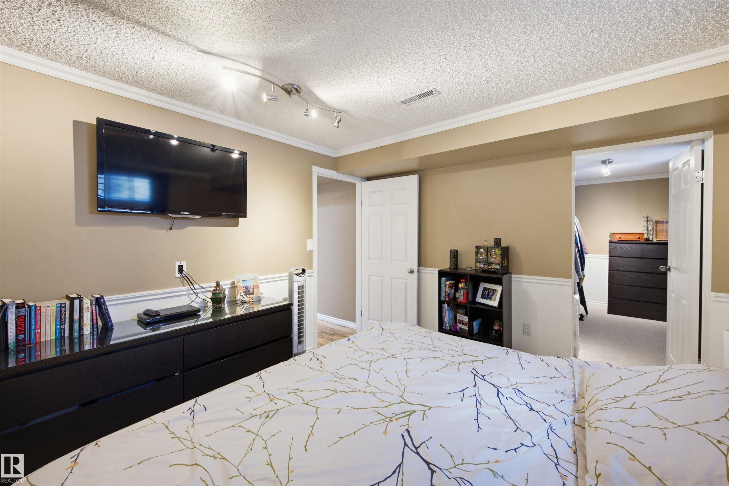 3426 120 Avenue, Edmonton, AB - Indoor Photo Showing Bedroom