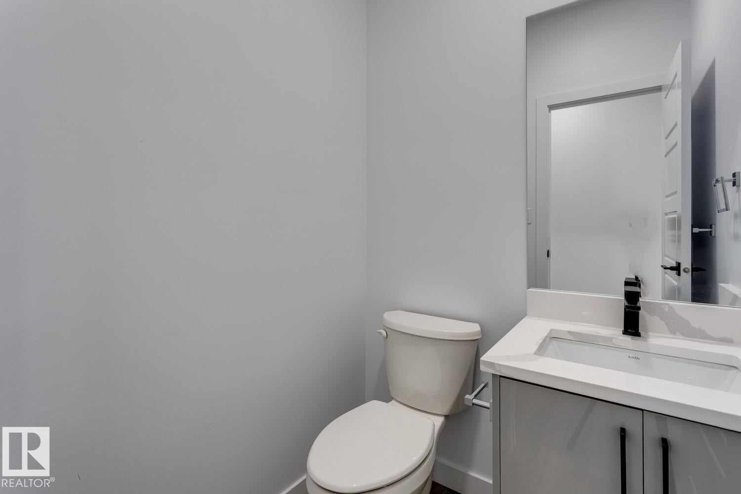 35 Caledon Crescent, Spruce Grove, AB - Indoor Photo Showing Bathroom