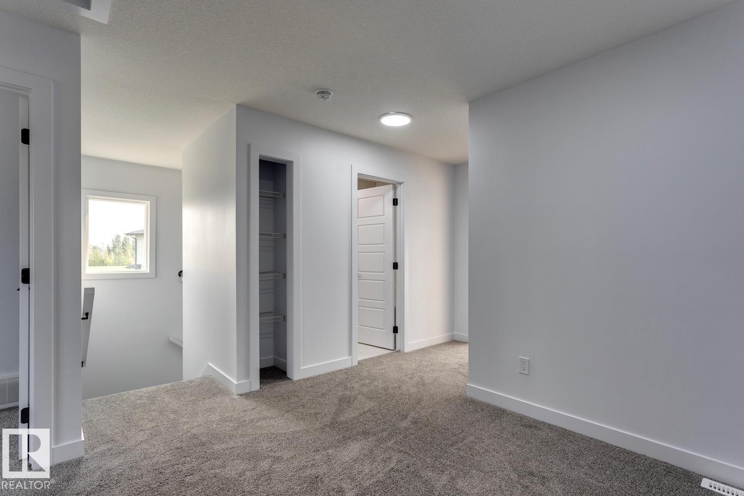 35 Caledon Crescent, Spruce Grove, AB - Indoor Photo Showing Other Room