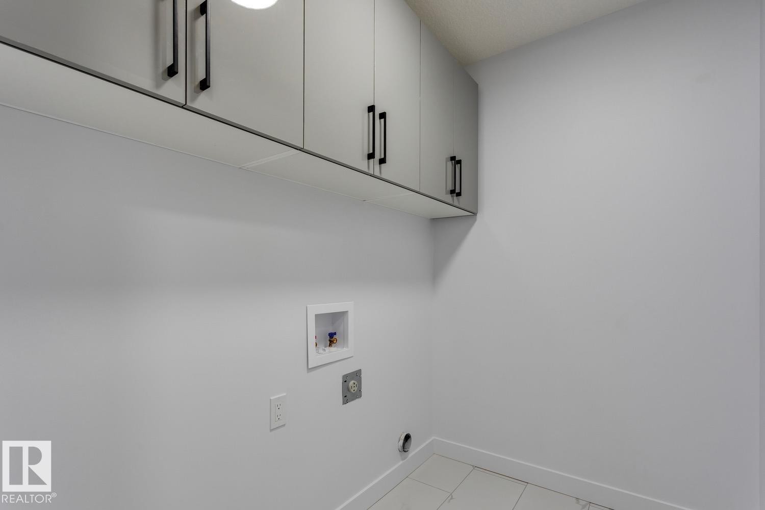 35 Caledon Crescent, Spruce Grove, AB - Indoor Photo Showing Other Room