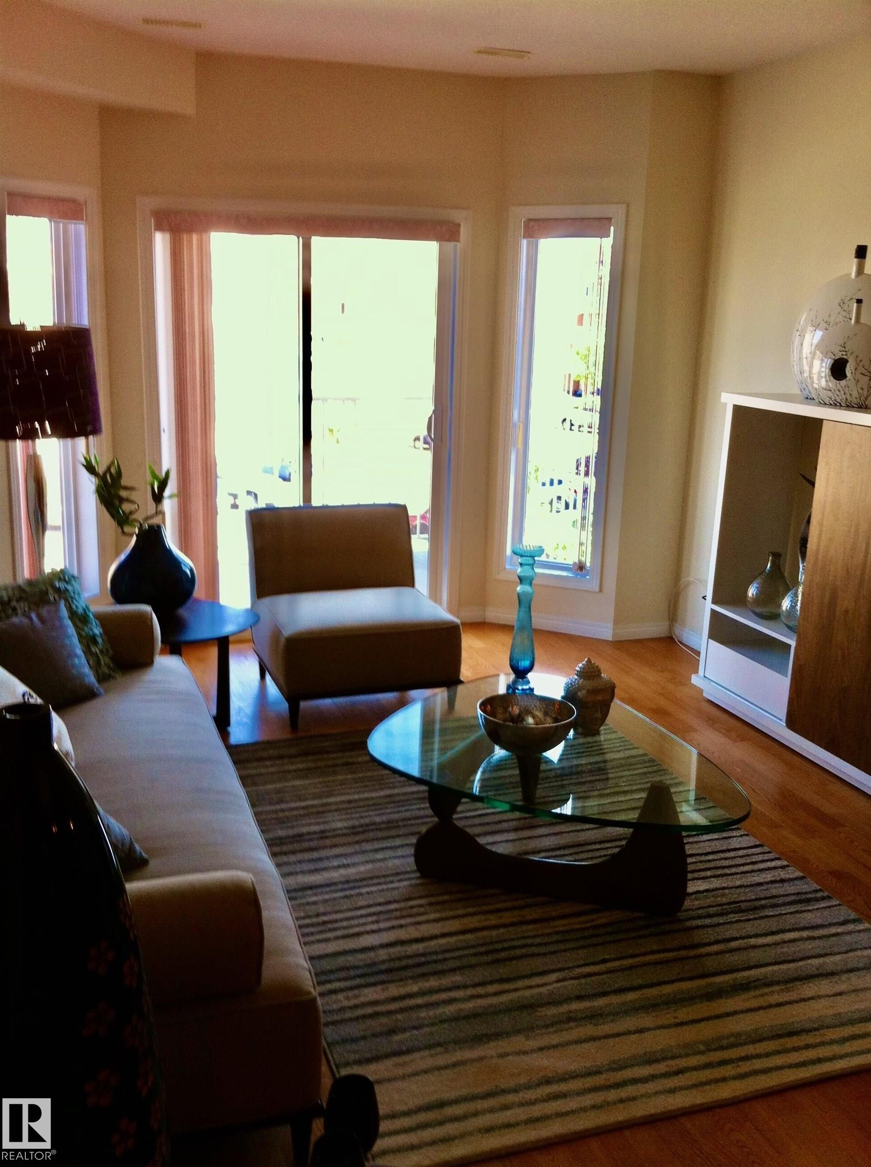 303 4304 139 Avenue, Edmonton, AB - Indoor Photo Showing Living Room