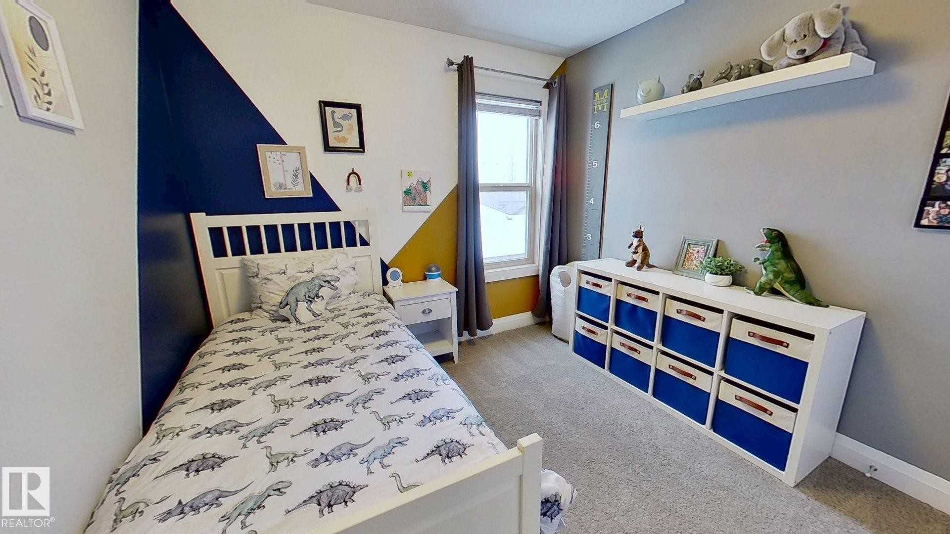 321 Pioneer Road, Spruce Grove, AB - Indoor Photo Showing Bedroom