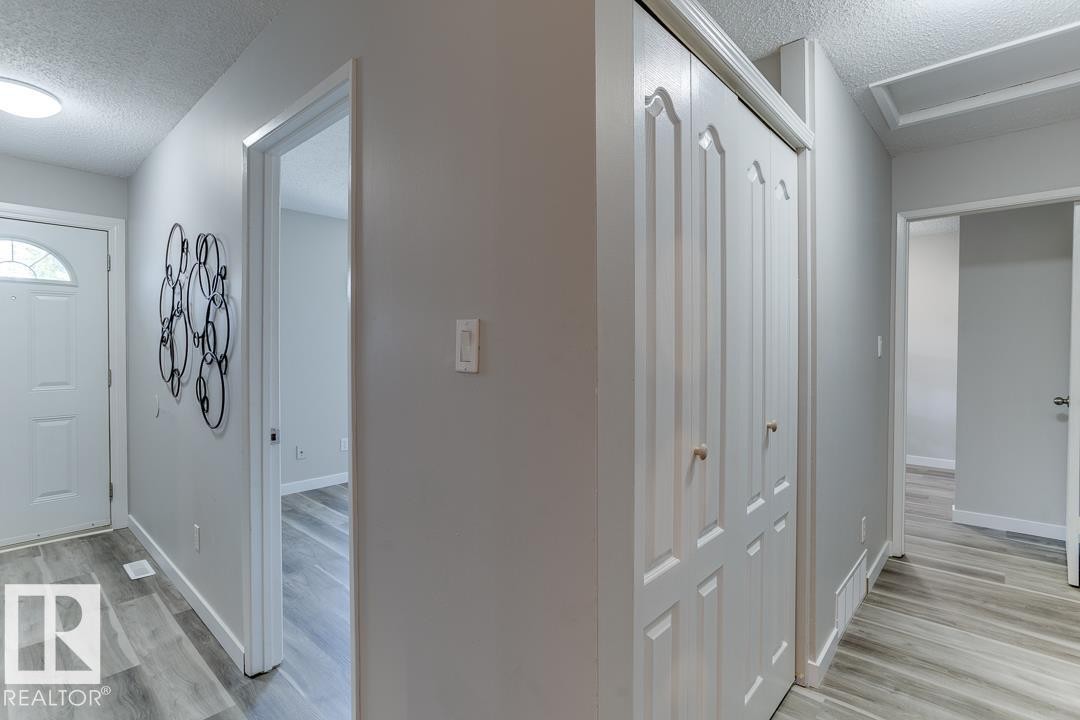 7032 Mill Woods Road S, Edmonton, AB - Indoor Photo Showing Other Room