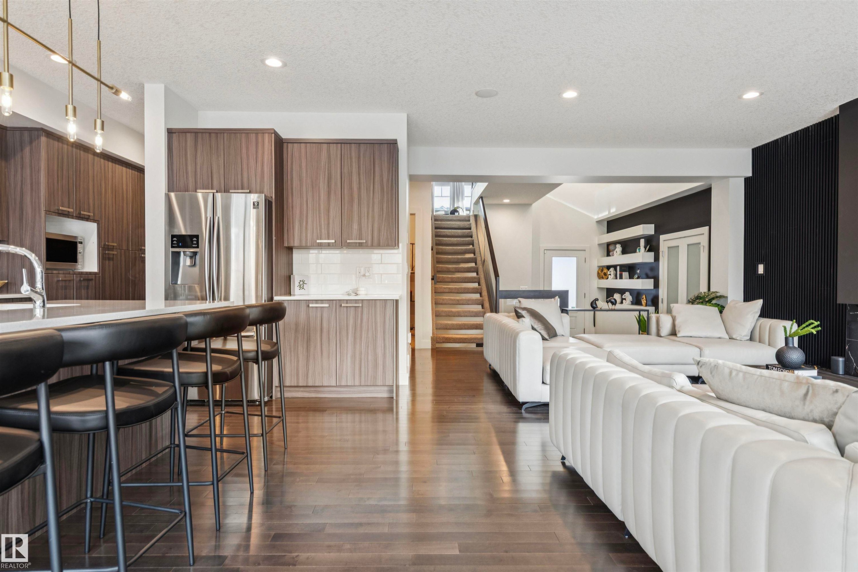 3112 Allan Landing Landing, Edmonton, AB - Indoor Photo Showing Other Room