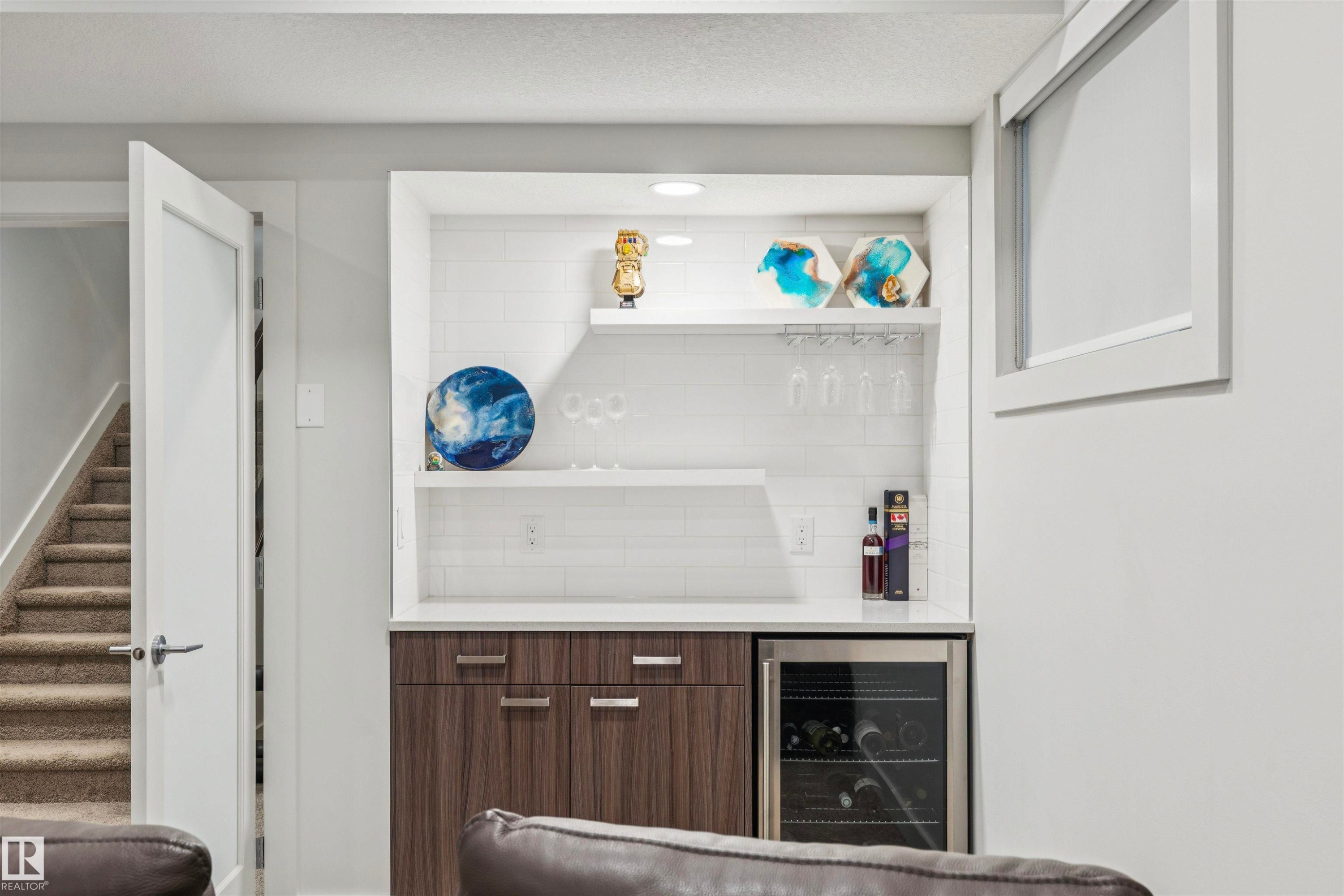 3112 Allan Landing Landing, Edmonton, AB - Indoor Photo Showing Other Room