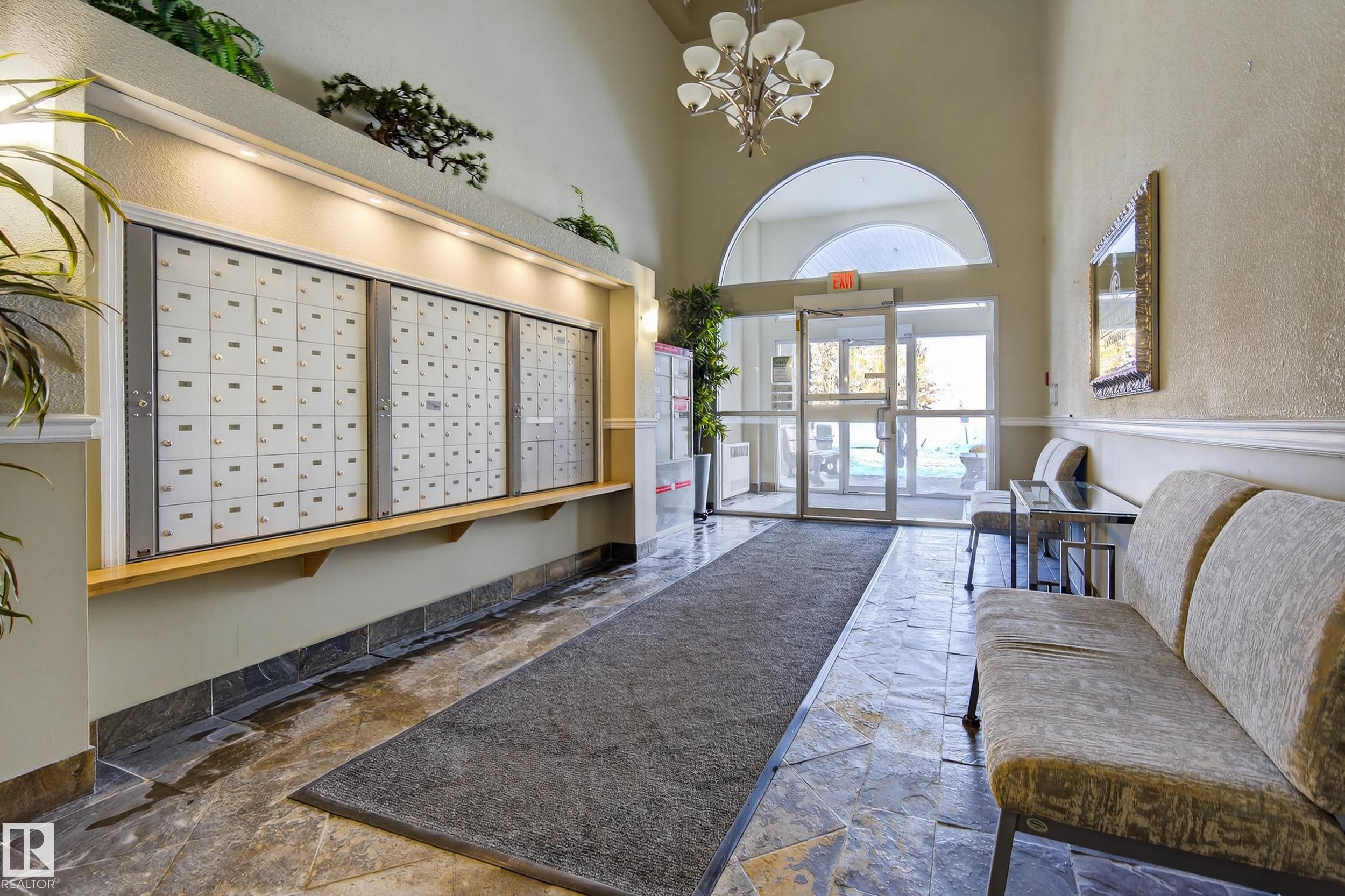 415 12111 51 Avenue, Edmonton, AB - Indoor Photo Showing Other Room