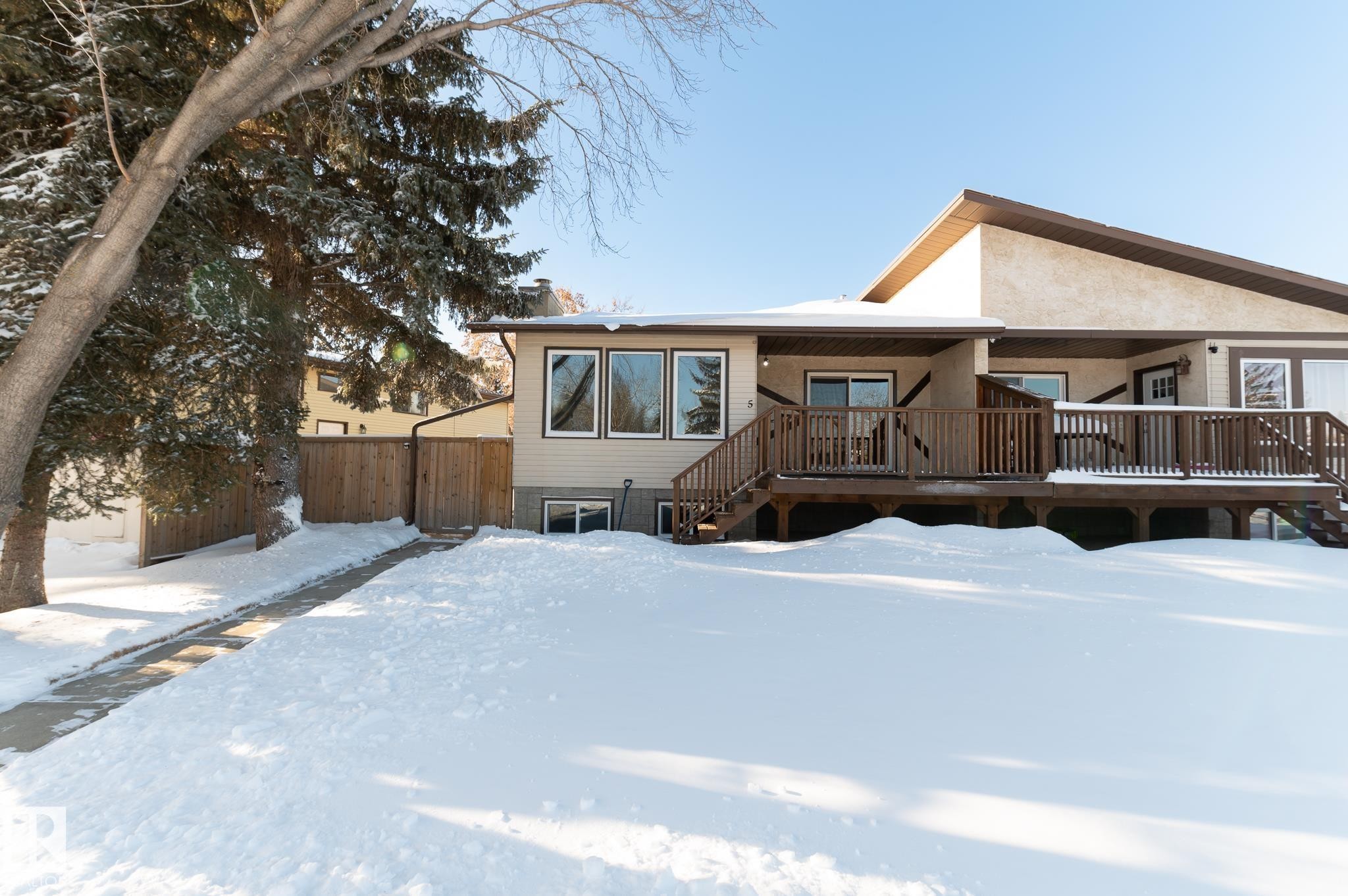 5 Brown Street, Stony Plain, AB