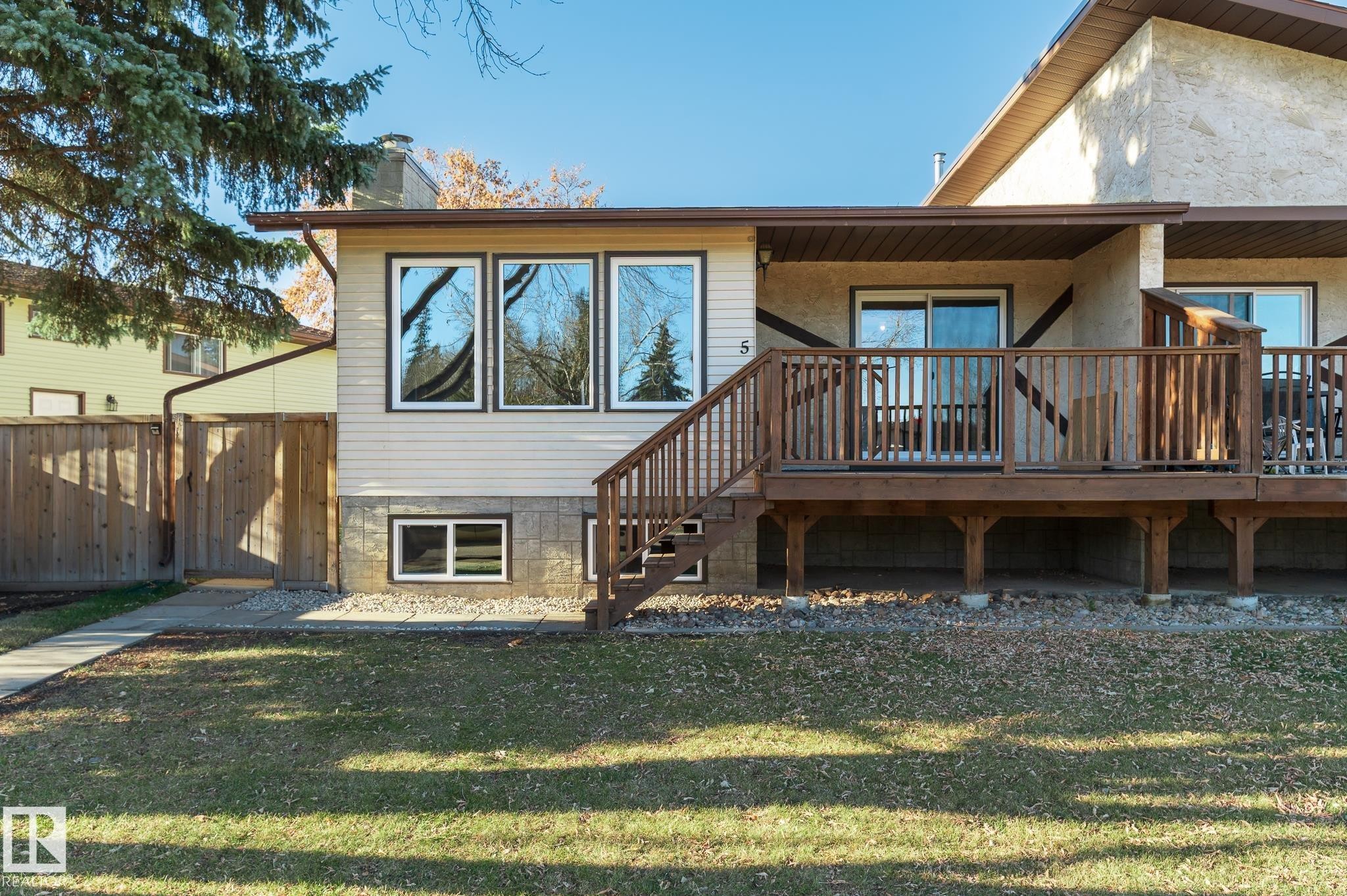 5 Brown Street, Stony Plain, AB