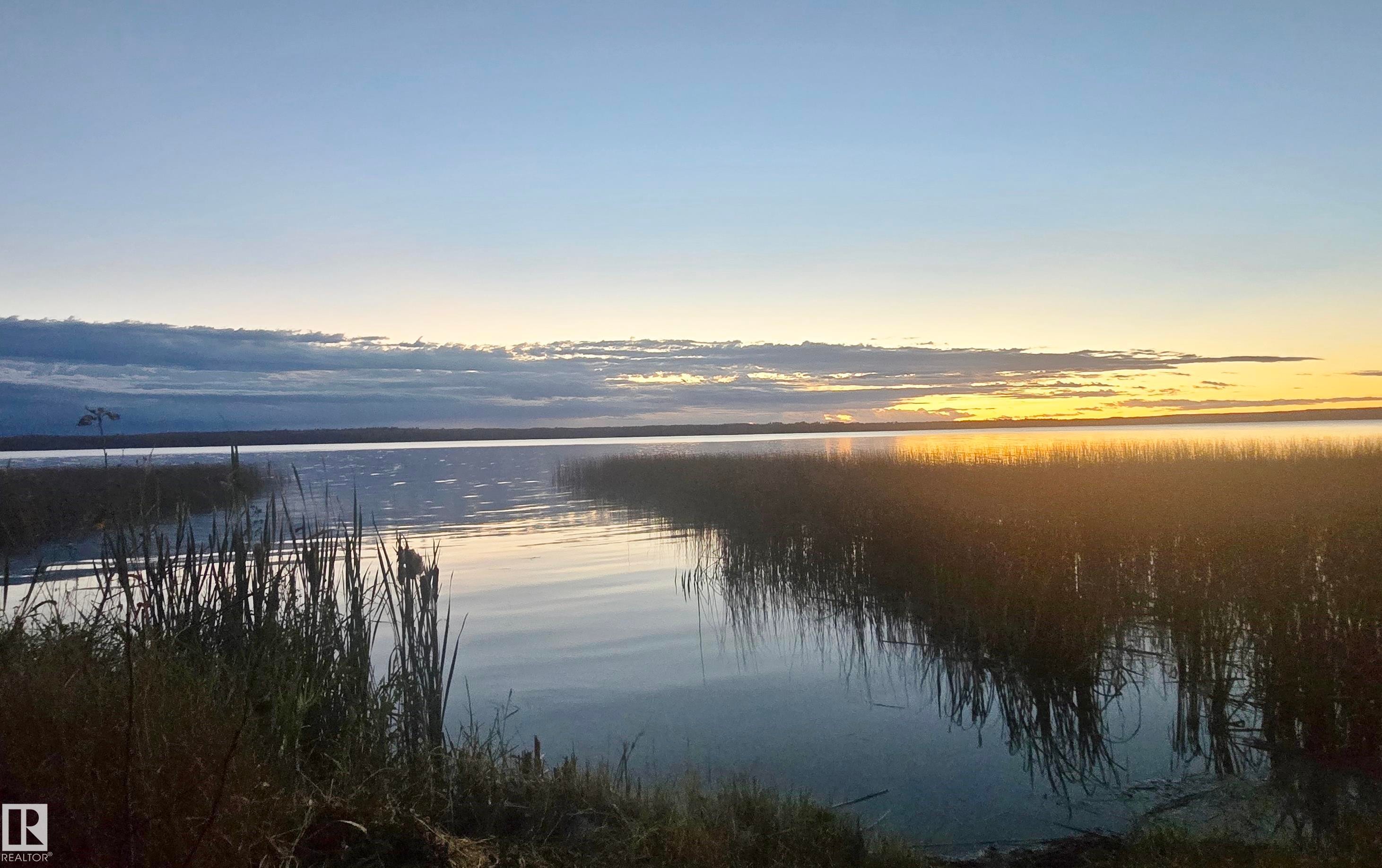 37 61076 Twp Road 462 A, Rural Wetaskiwin County, AB - Outdoor With Body Of Water With View