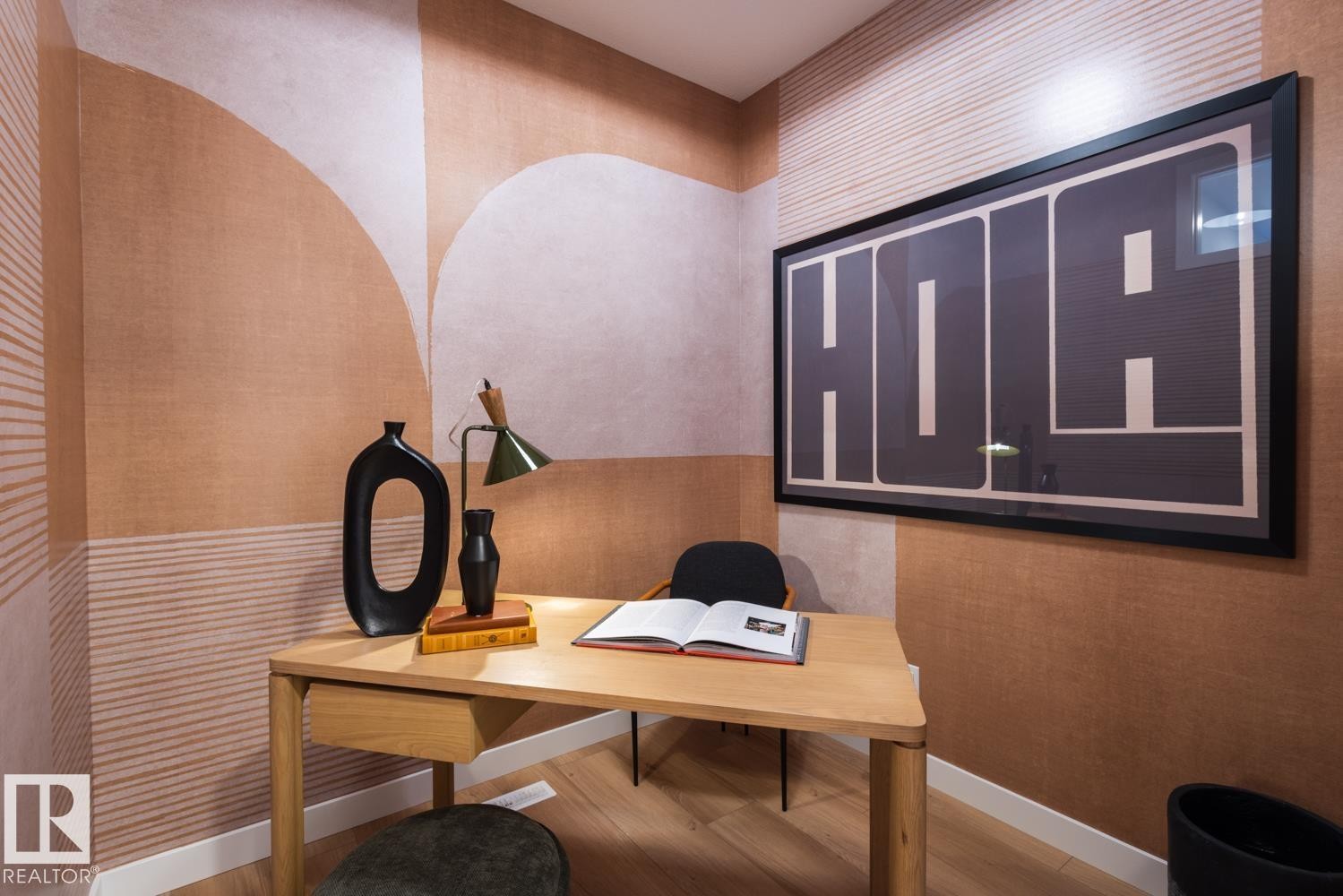 5518 Hawthorn Passage, Edmonton, AB - Indoor Photo Showing Other Room